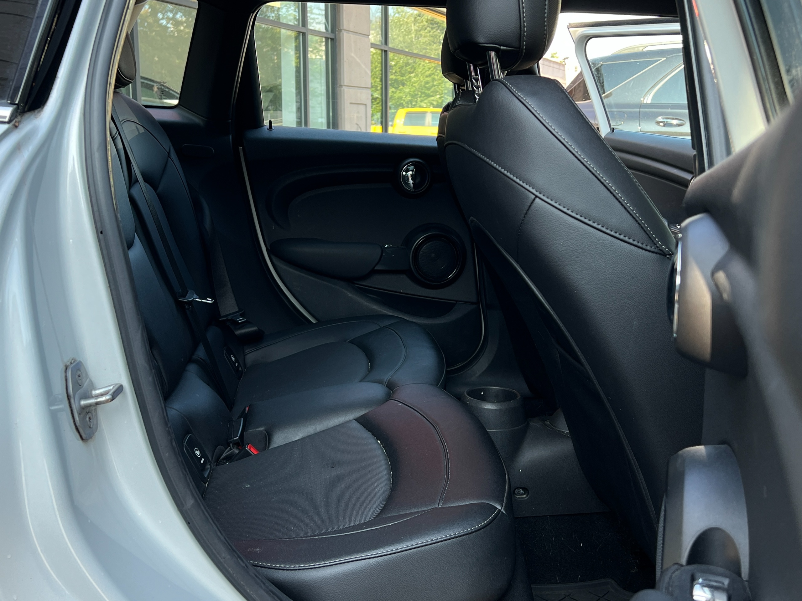 2015 Mini Cooper - Image 15