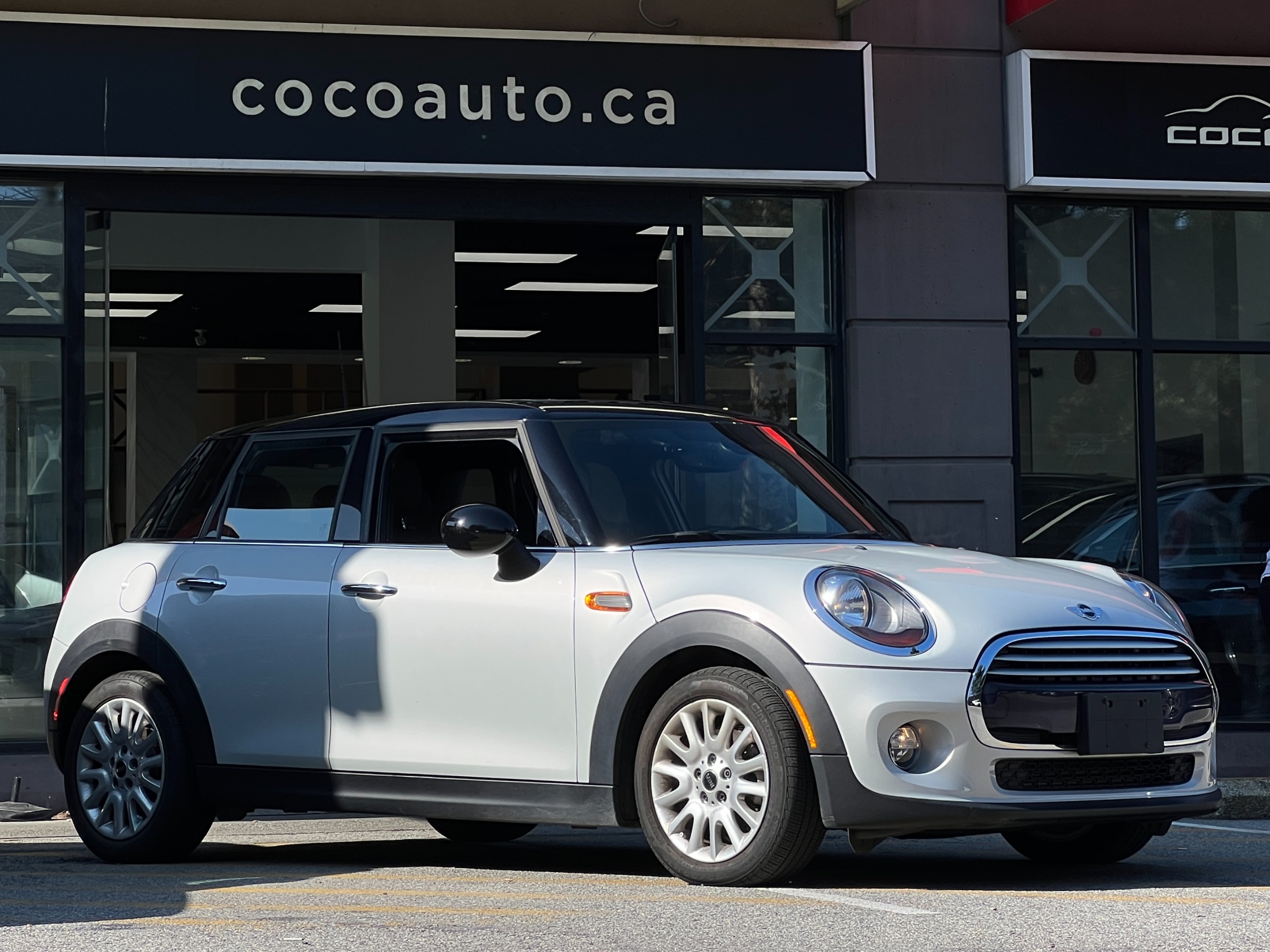 2015 Mini Cooper - Image 4