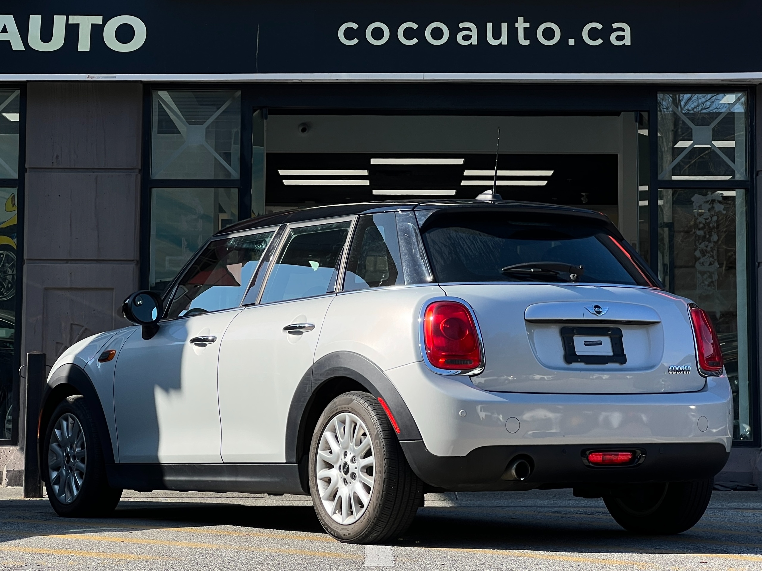 2015 Mini Cooper - Image 6