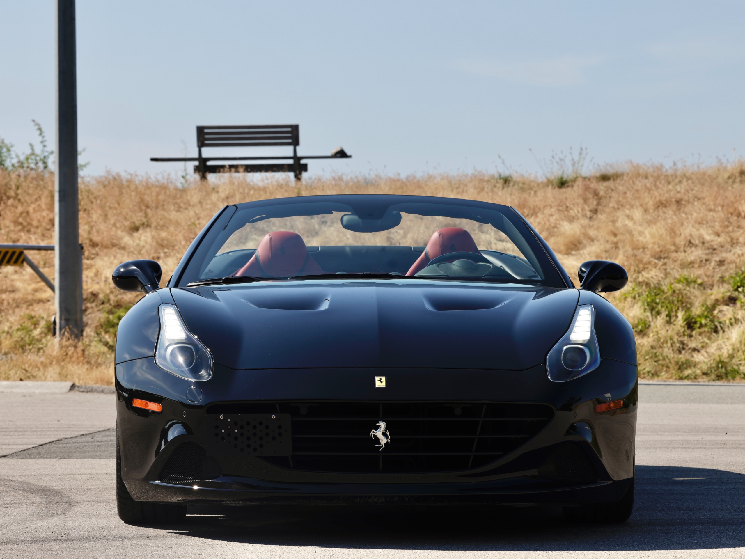 2016 Ferrari California T - Image 2