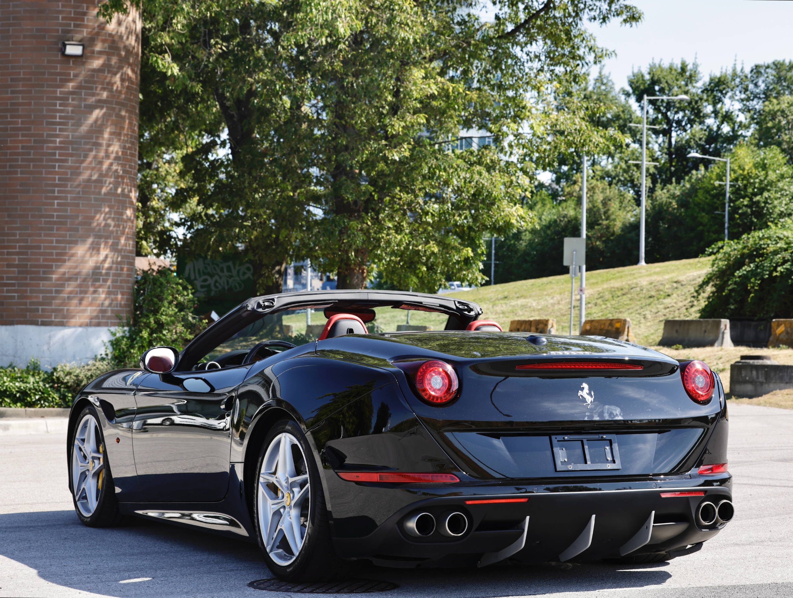 2016 Ferrari California T - Image 7