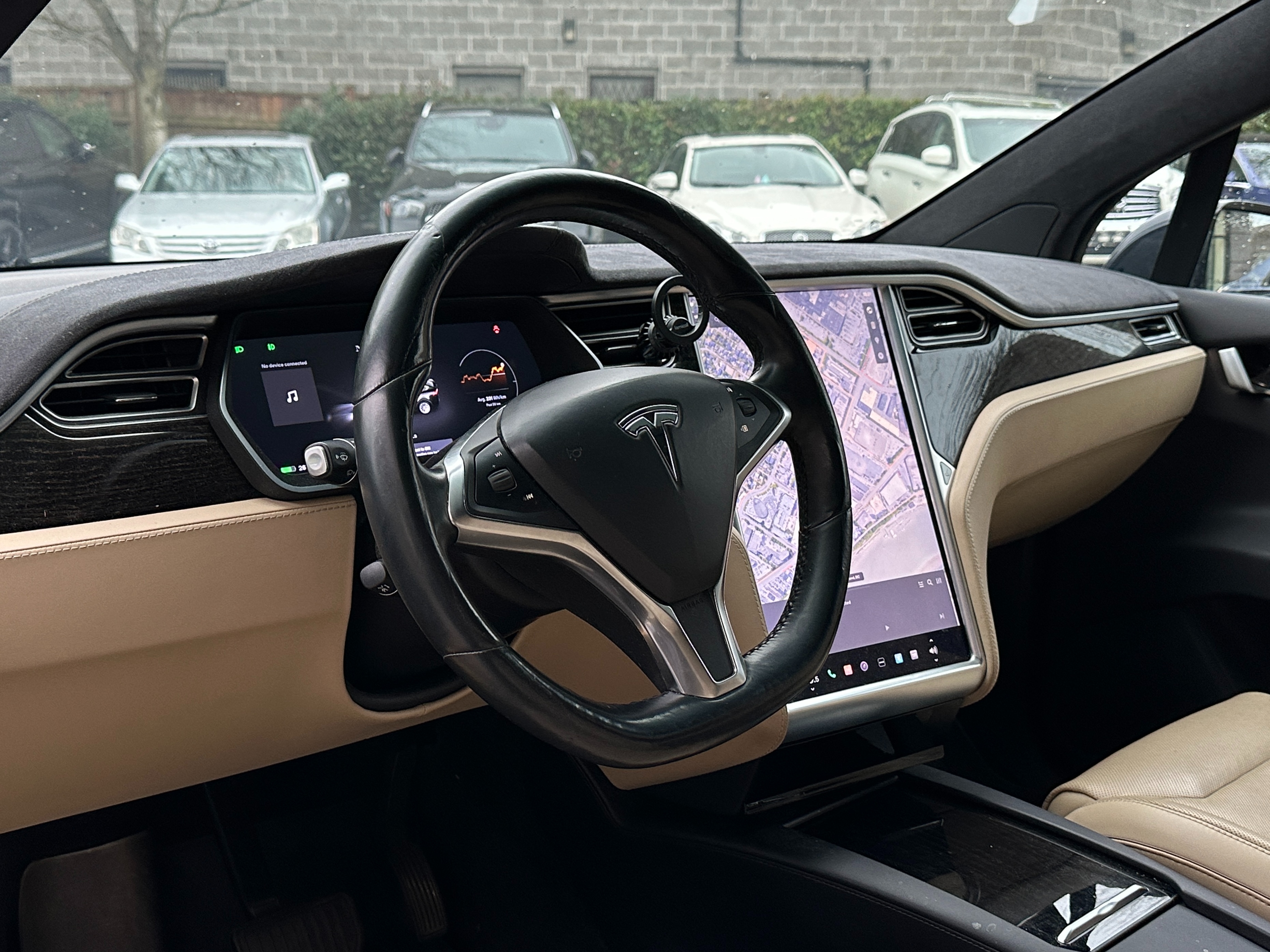 2016 Tesla Model x 90d | no accident | bc local - Image 9