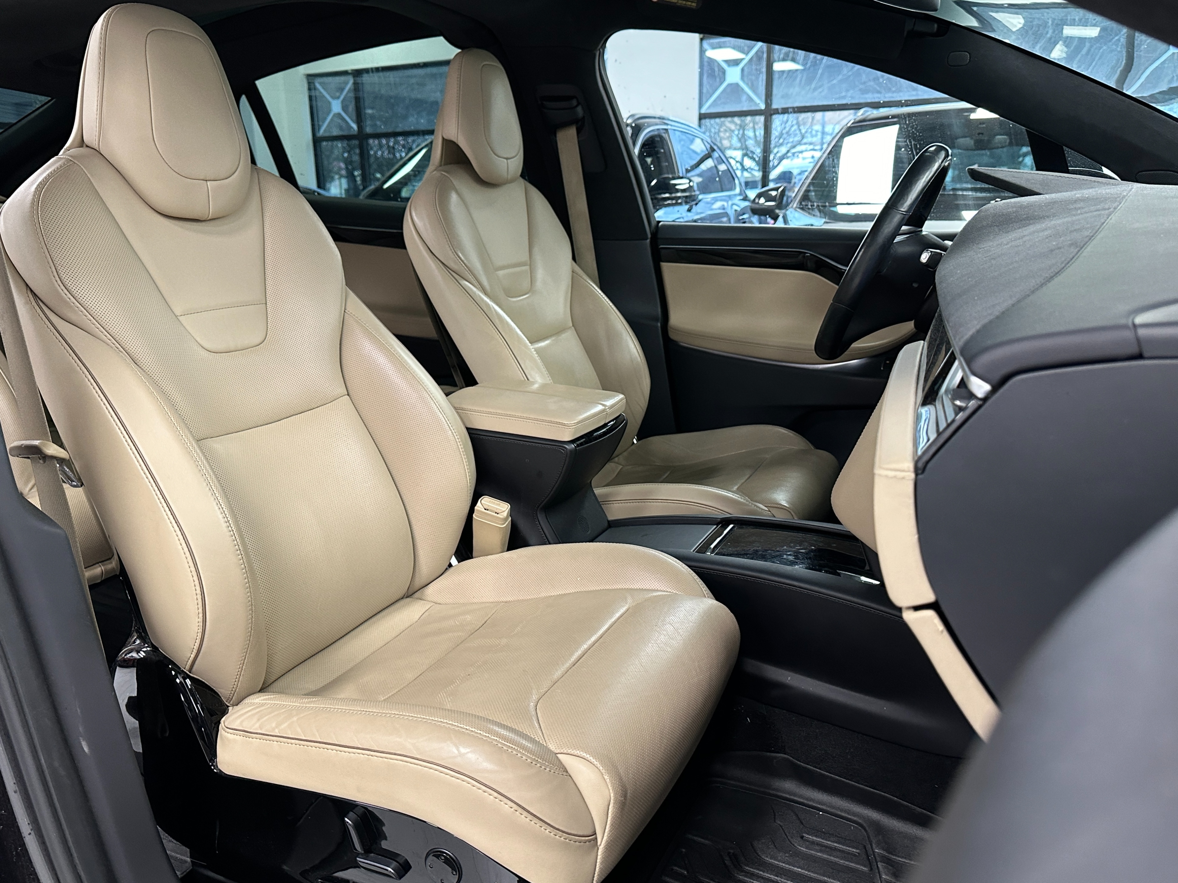 2016 Tesla Model x 90d | no accident | bc local - Image 13