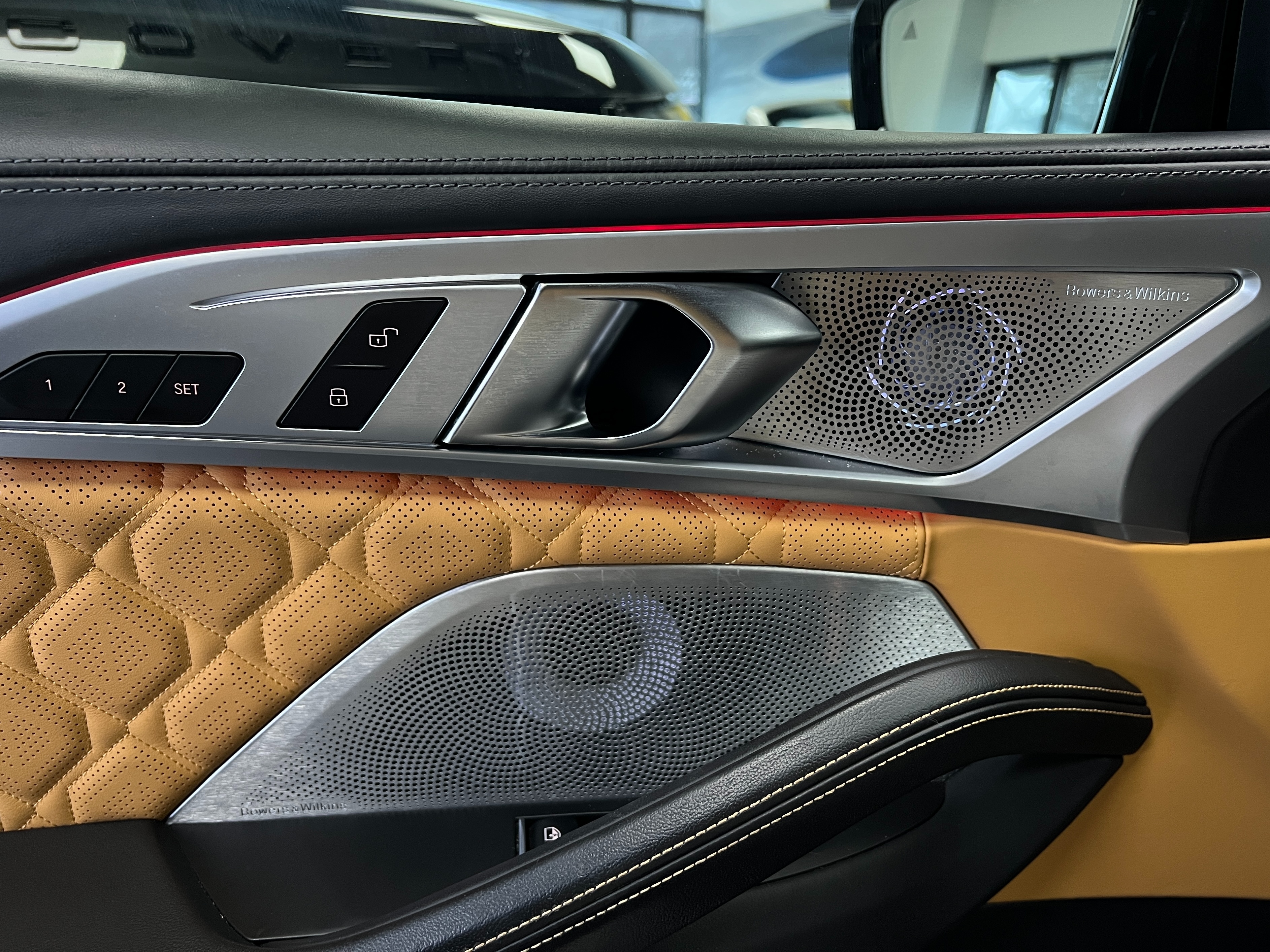 2020 BMW m8 competition coupe | BC Local - Image 10