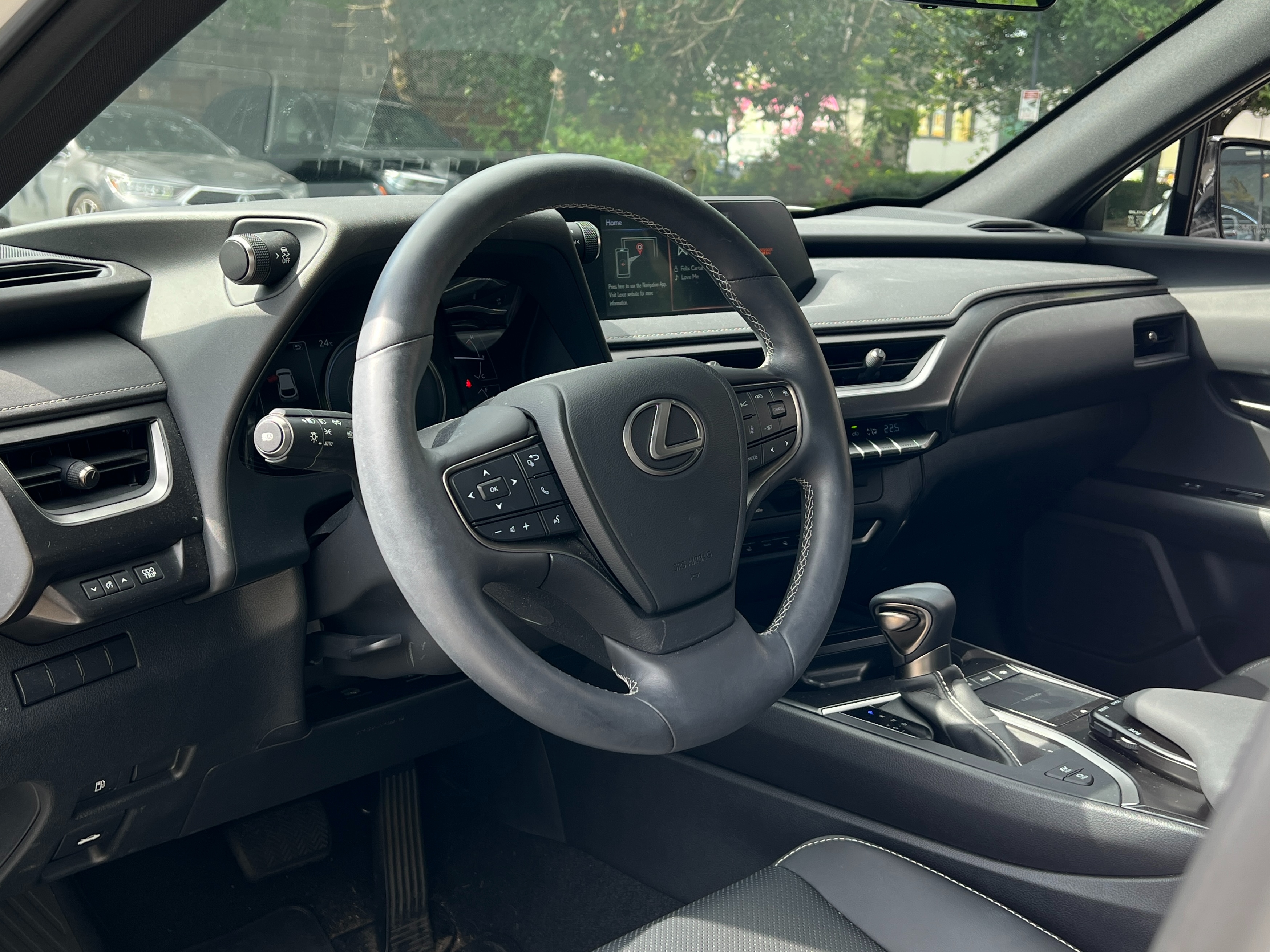 2021 Lexus UX 250h | no accident - Image 8