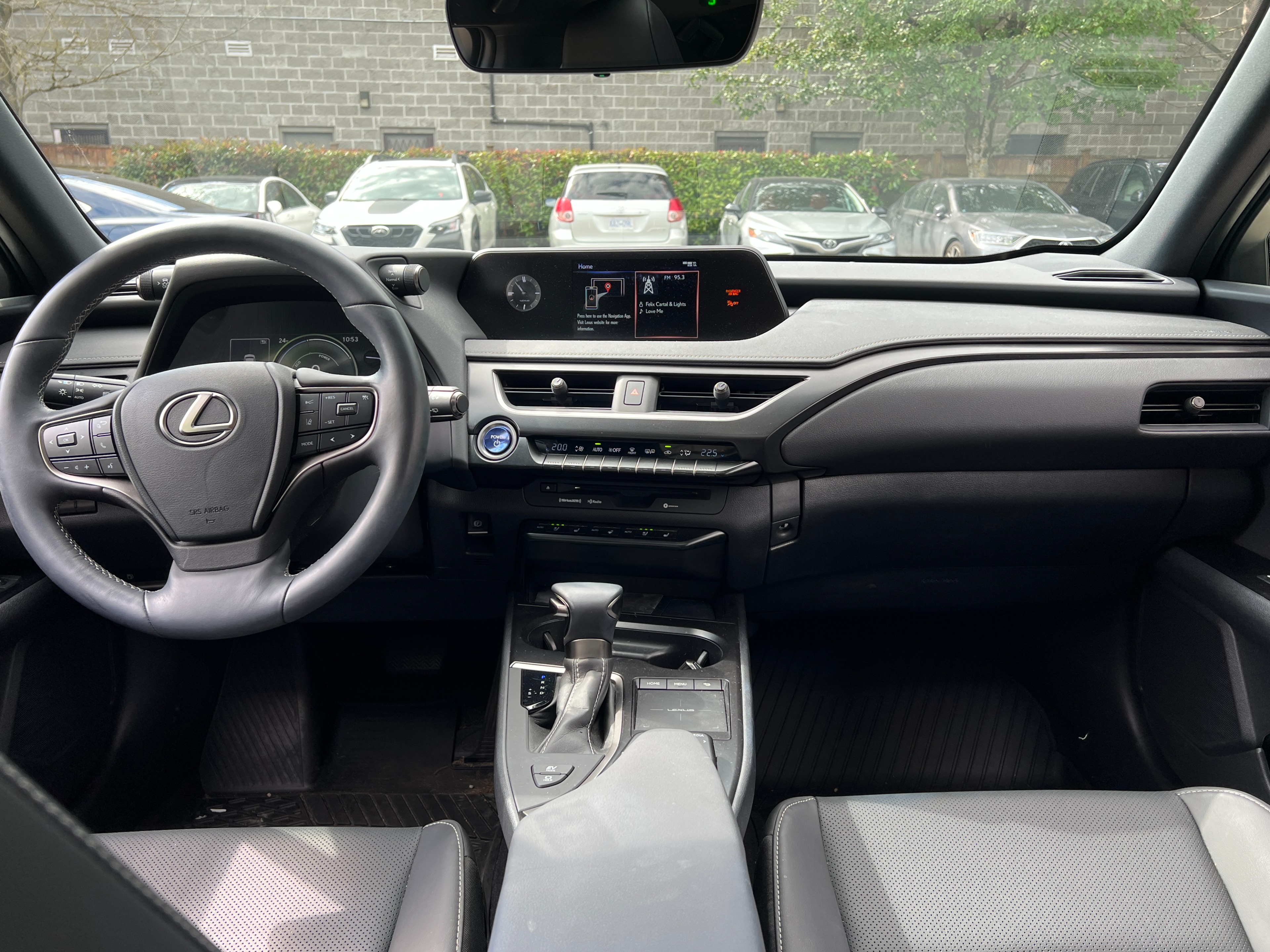 2021 Lexus UX 250h | no accident - Image 14