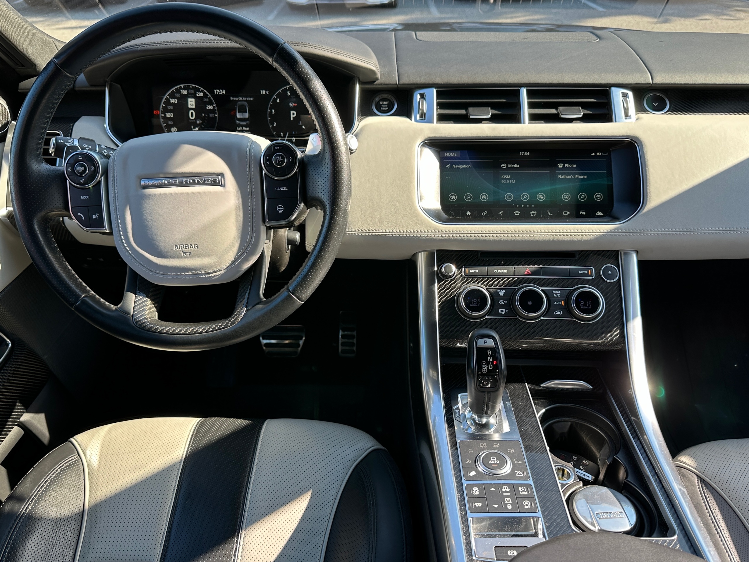2017 Land Rover Range Rover - Image 7
