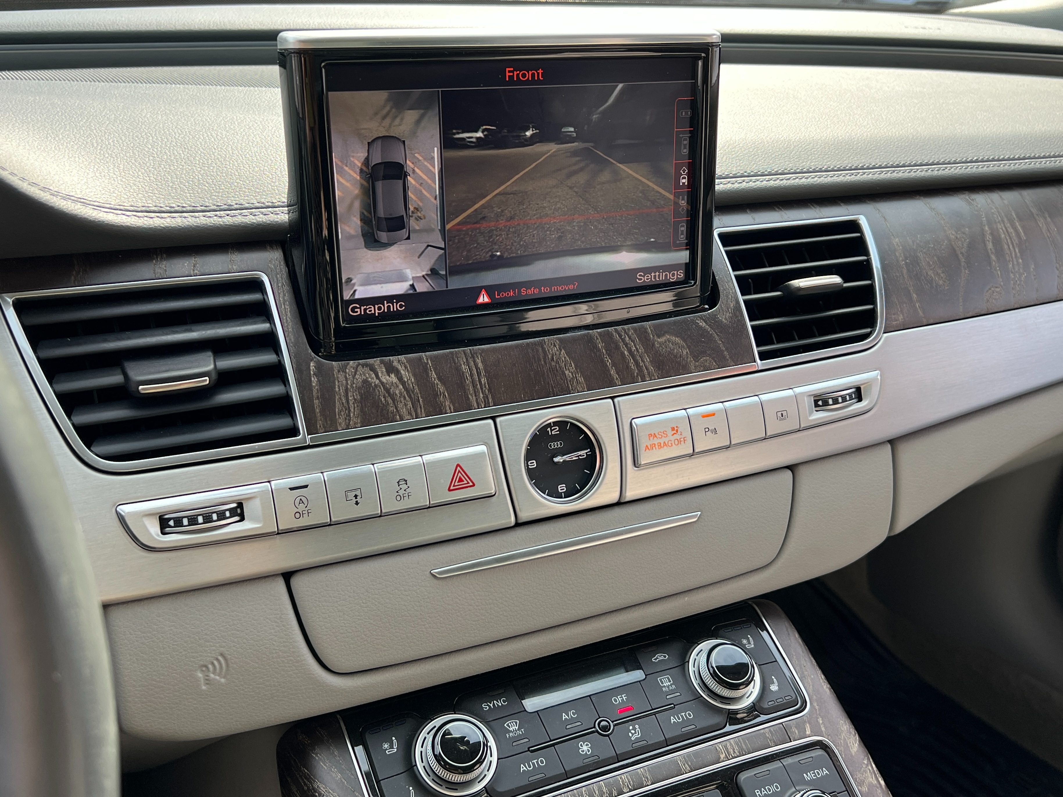 2015 Audi A8l quattro - Image 9