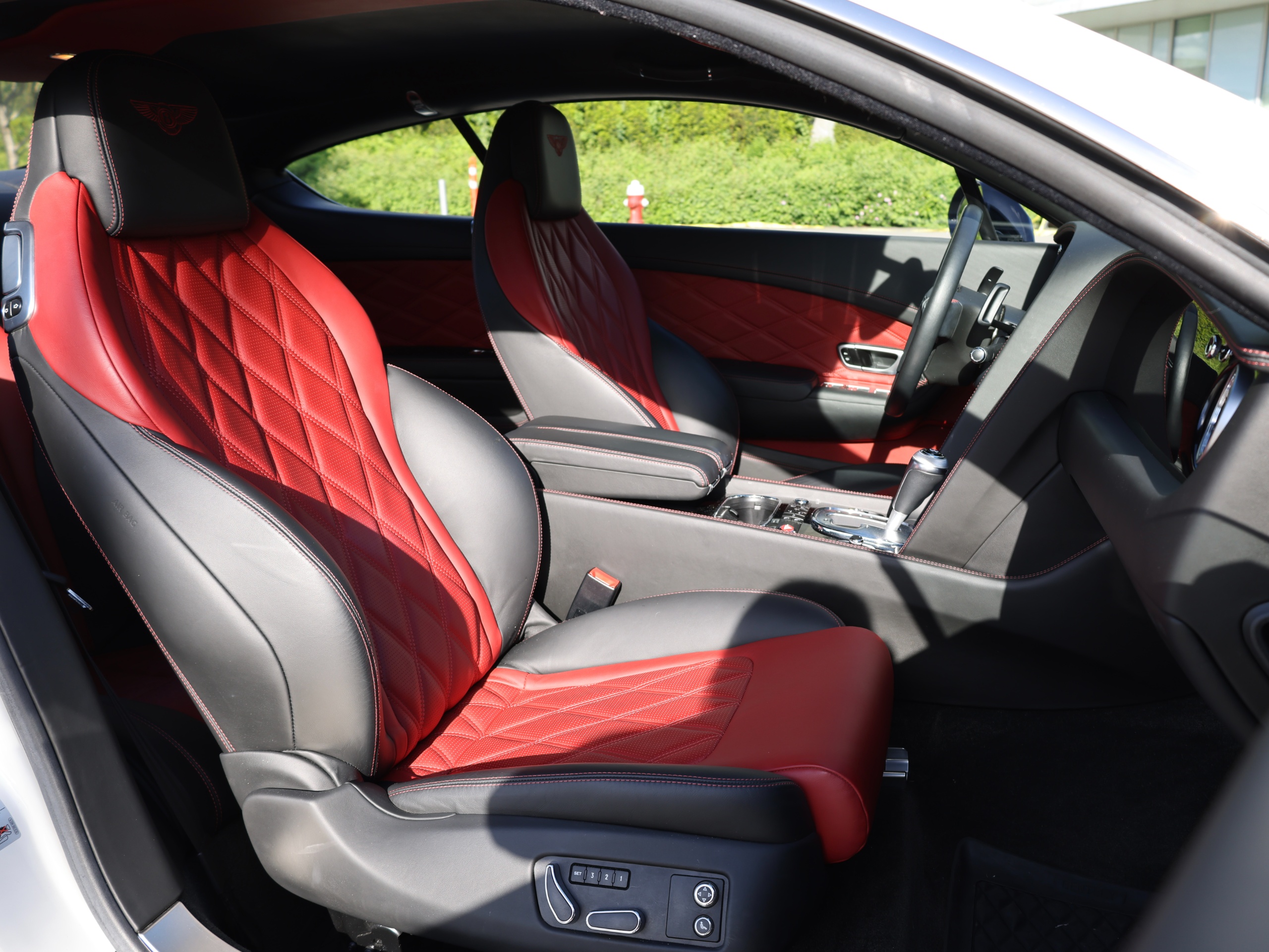 2015 Bentley CONTINENTAL GT V8S CONCOURS SERIES - Image 8