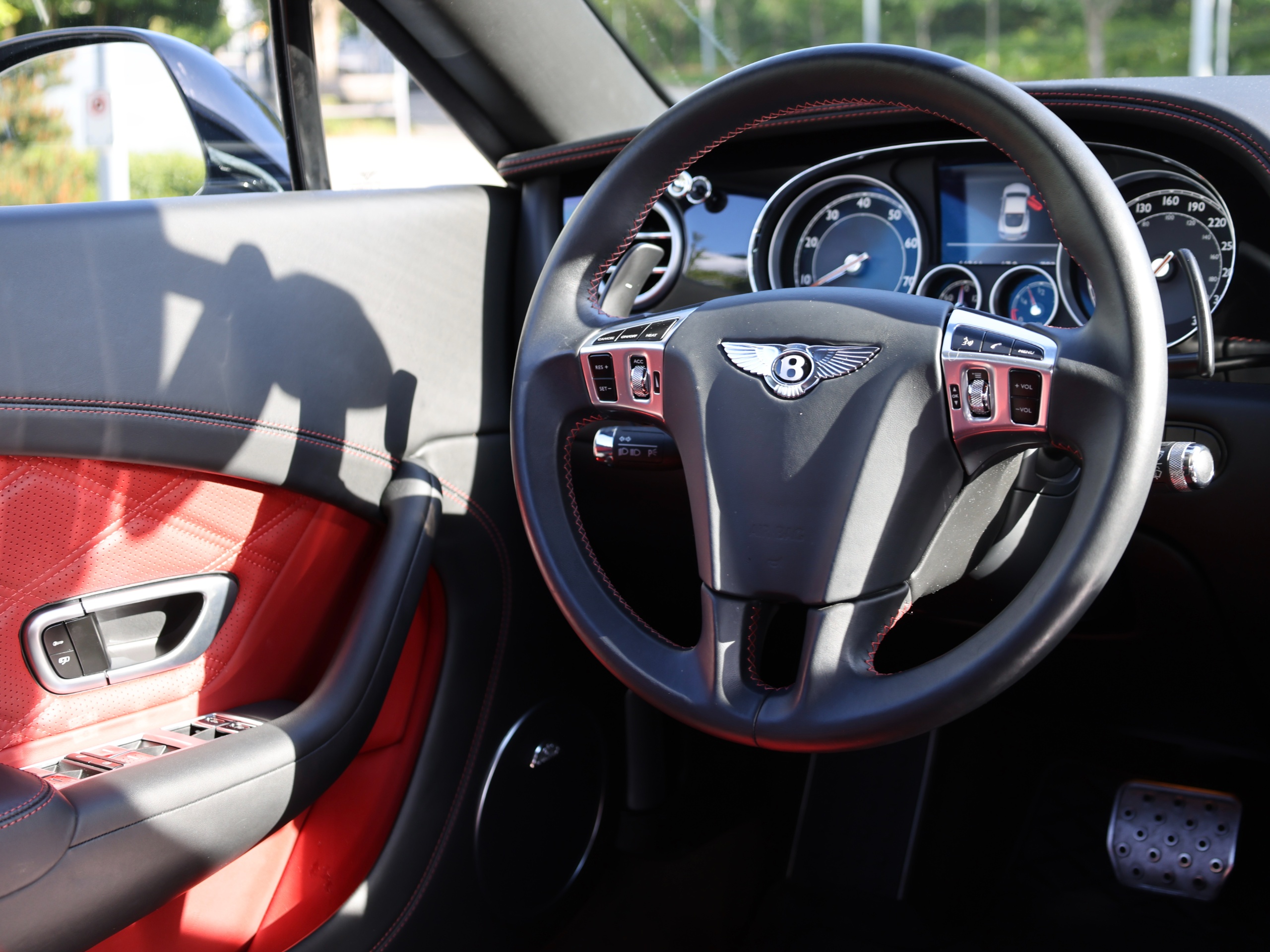 2015 Bentley CONTINENTAL GT V8S CONCOURS SERIES - Image 14