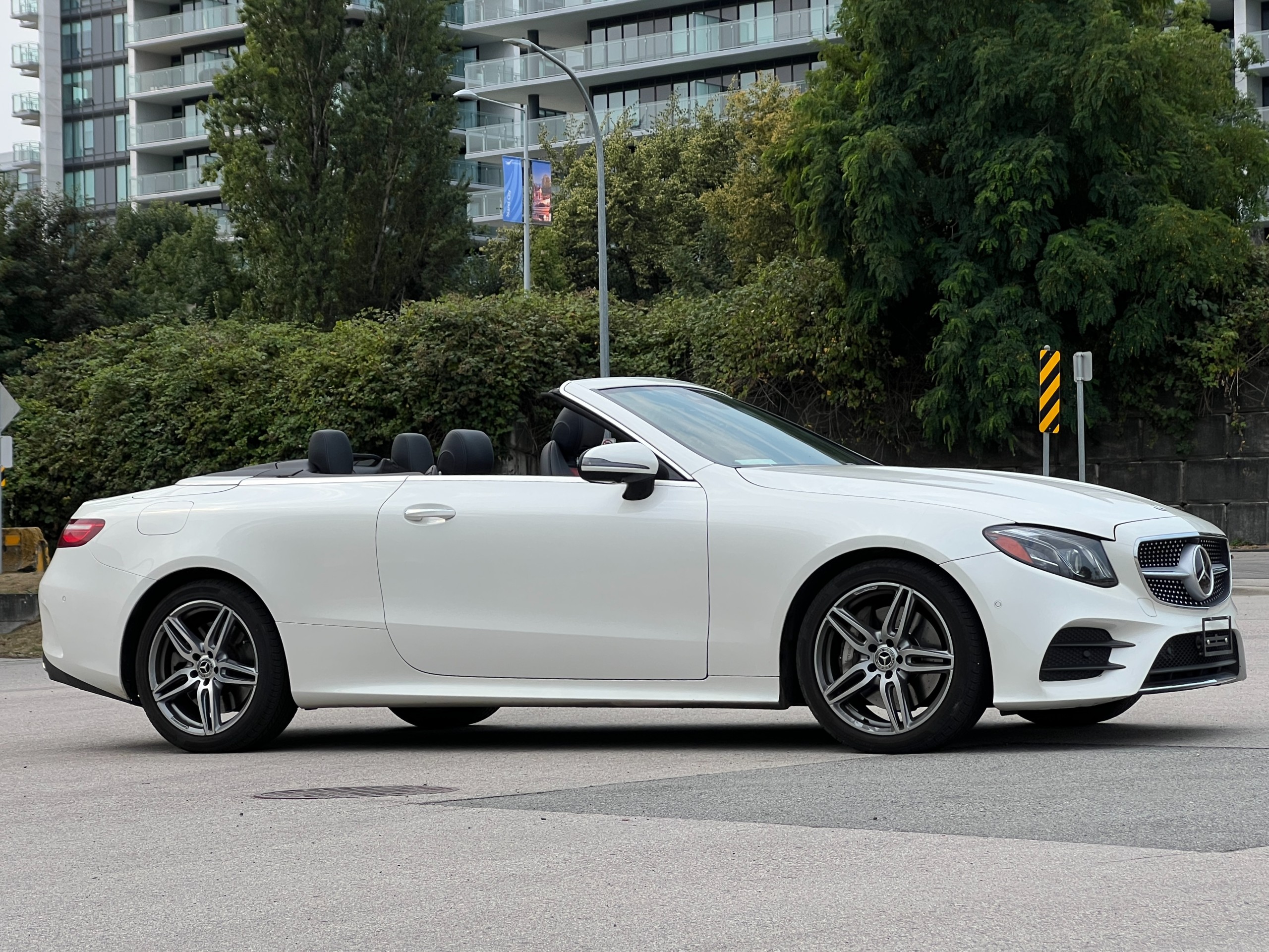 2018 Mercedes-Benz E400 convertible 4matic | Normal title | AMG package - Image 3