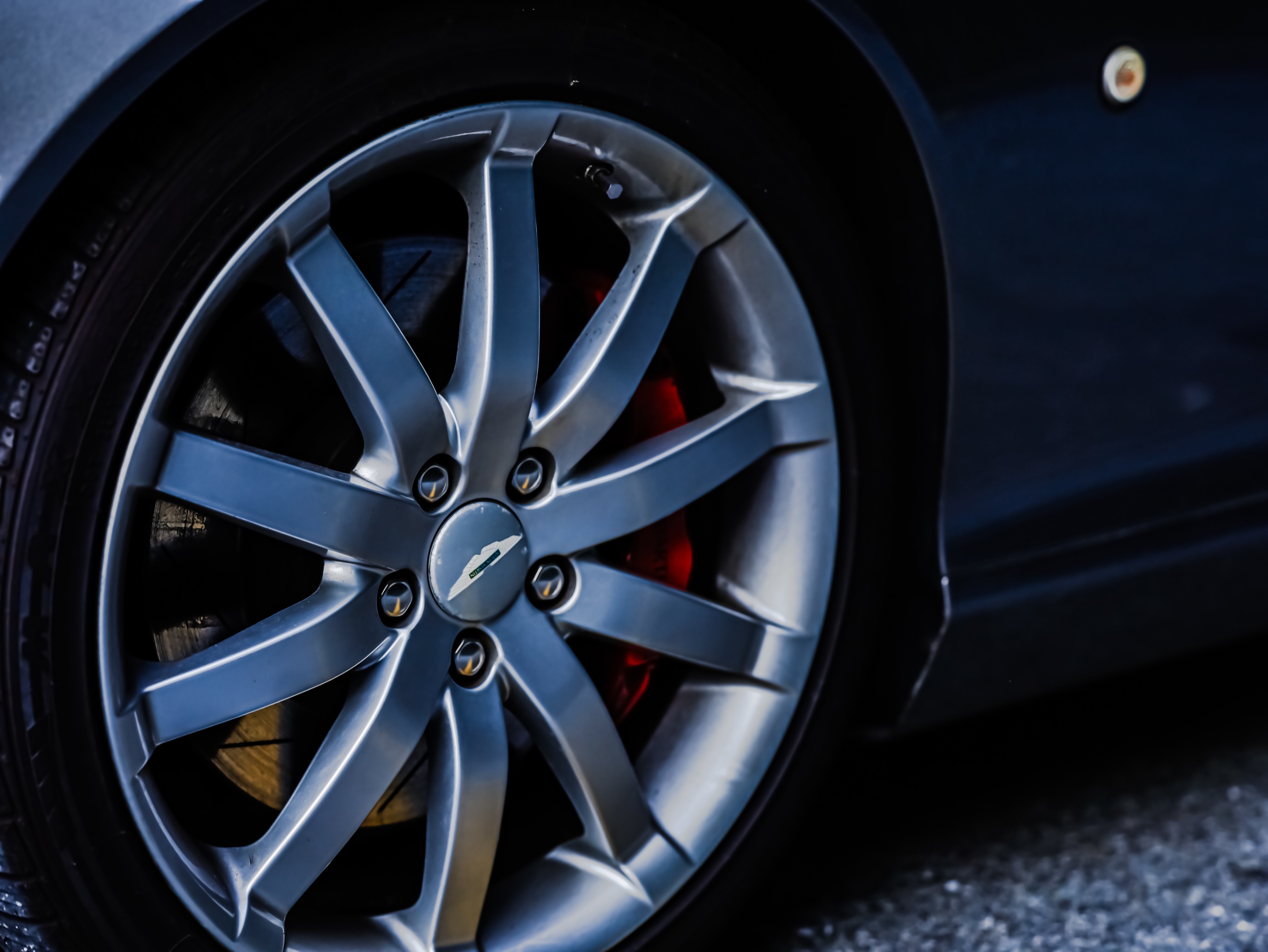 2005 Aston Martin DB9 - Image 8