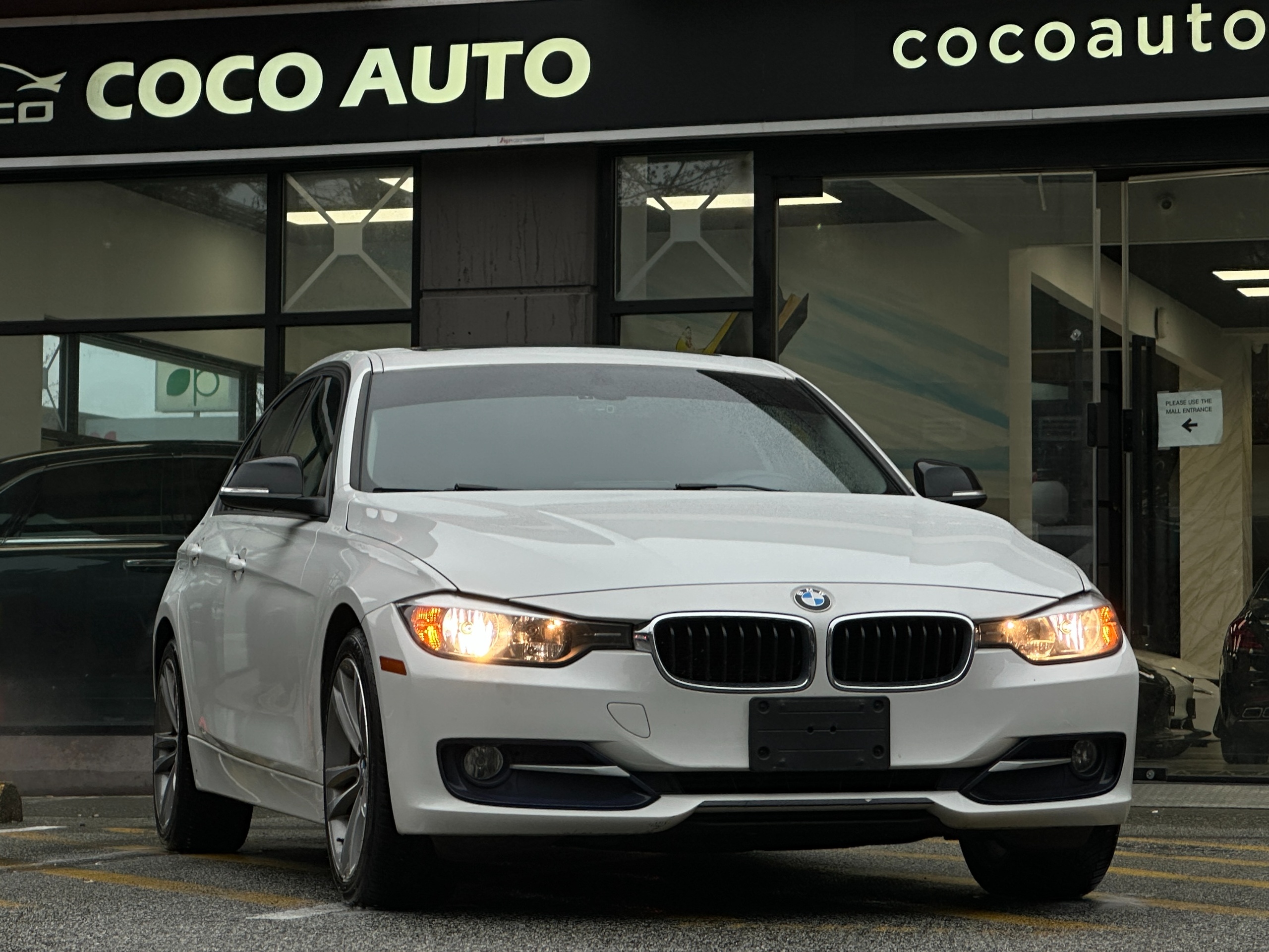 2015 BMW 320I - Image 3