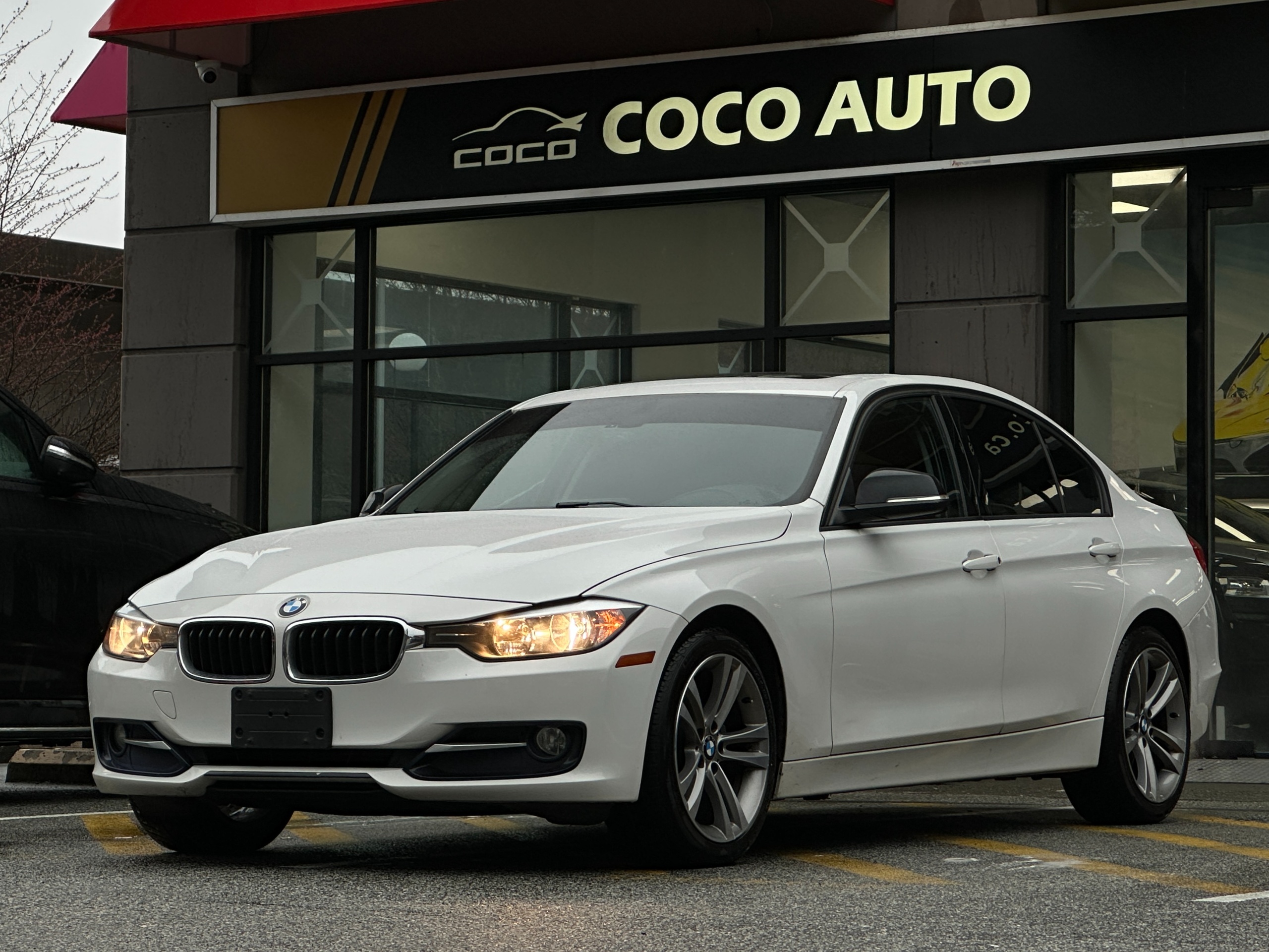 2015 BMW 320I - Image 4