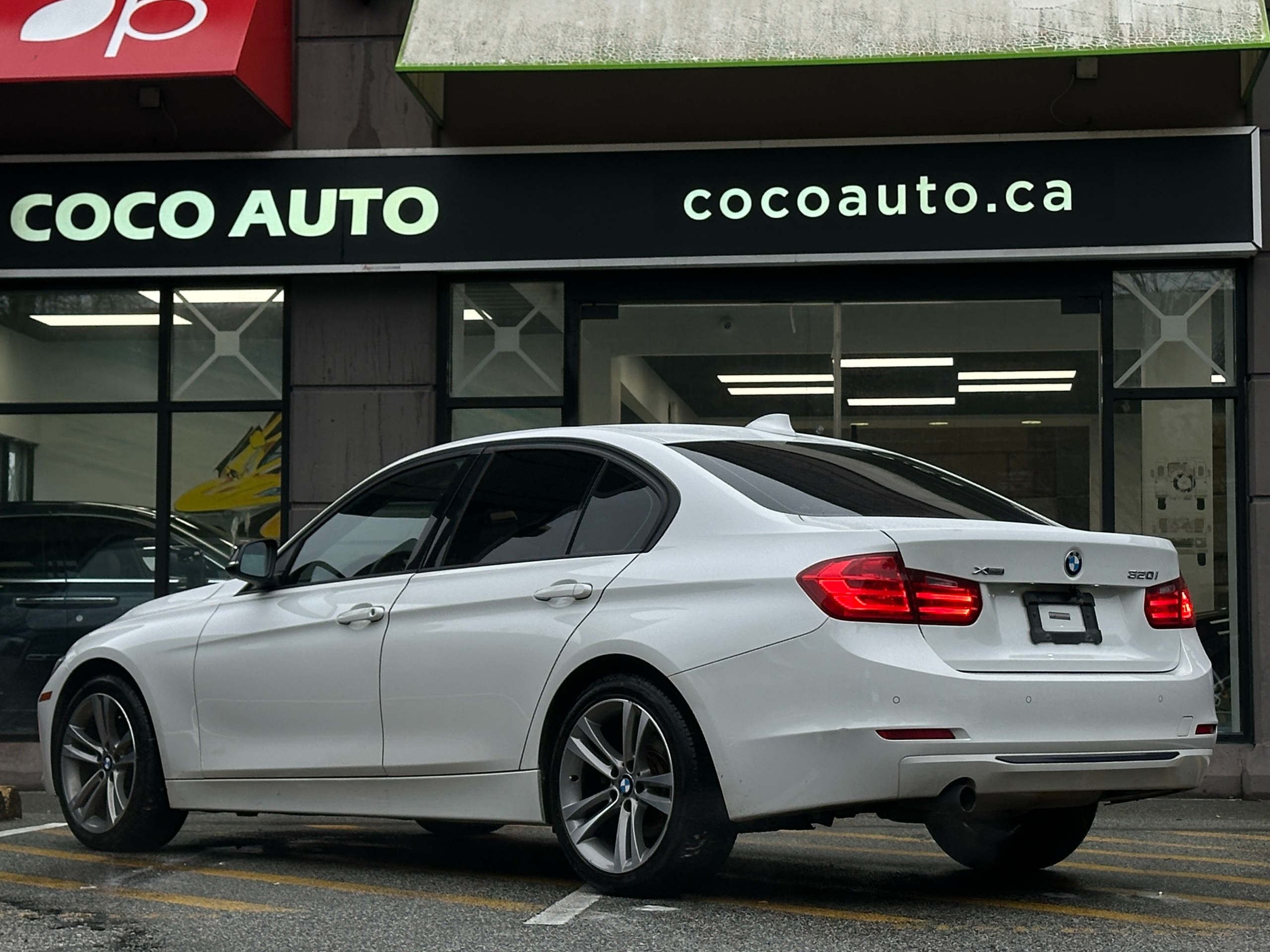 2015 BMW 320I - Image 6