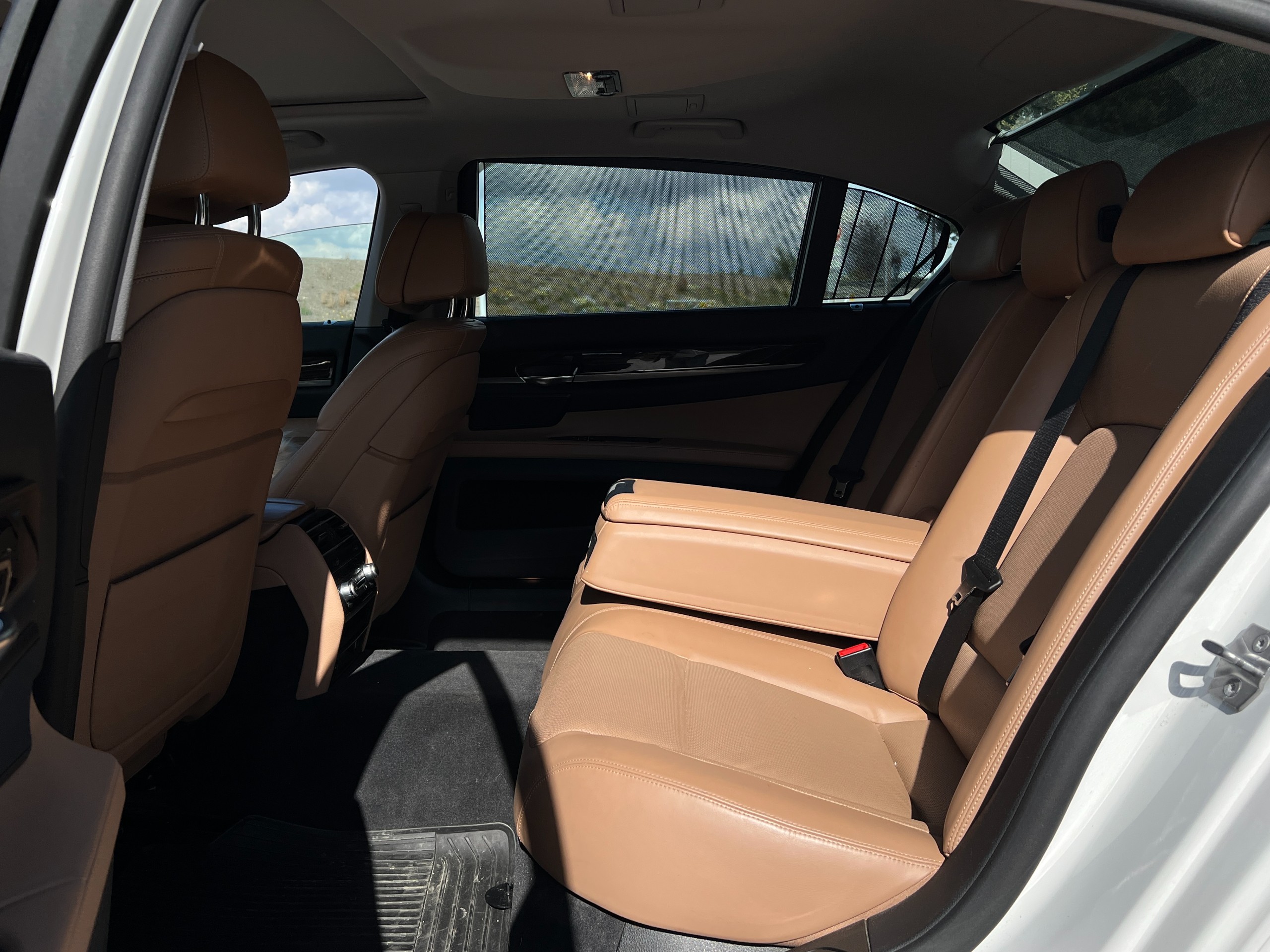 2014 BMW 740Li | BC Local - Image 17