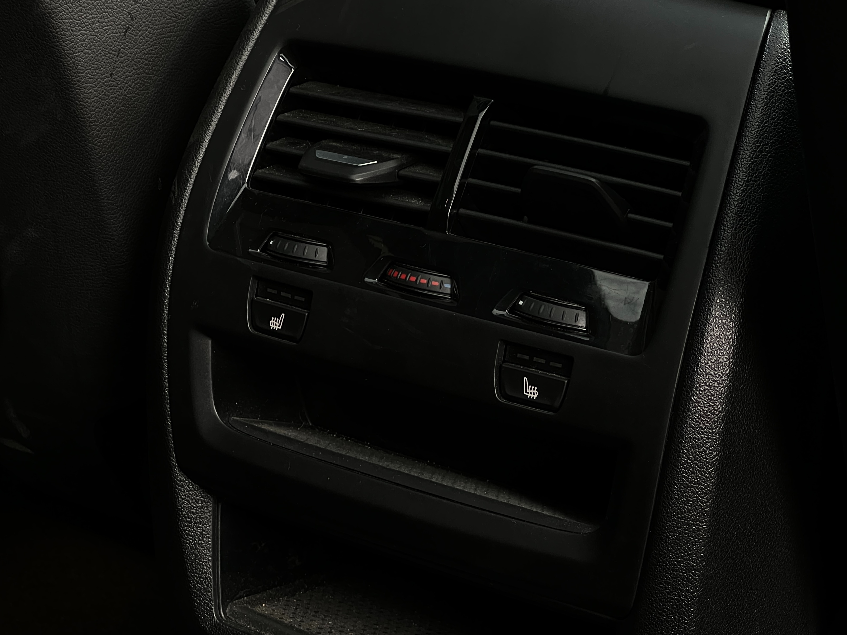 2024 BMW X5 xdrive40i | no accident | bc local - Image 16