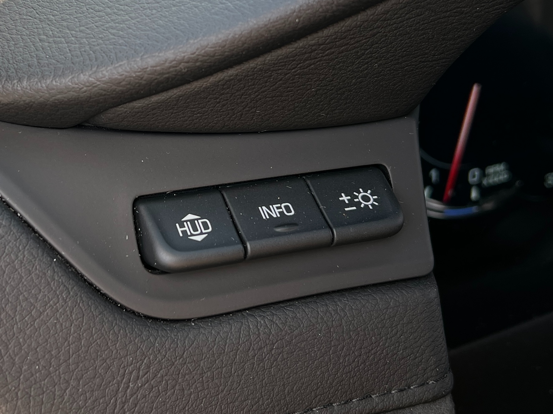 2016 Cadillac escalade esv premium lwb | No accident | one owner | low km - Image 15