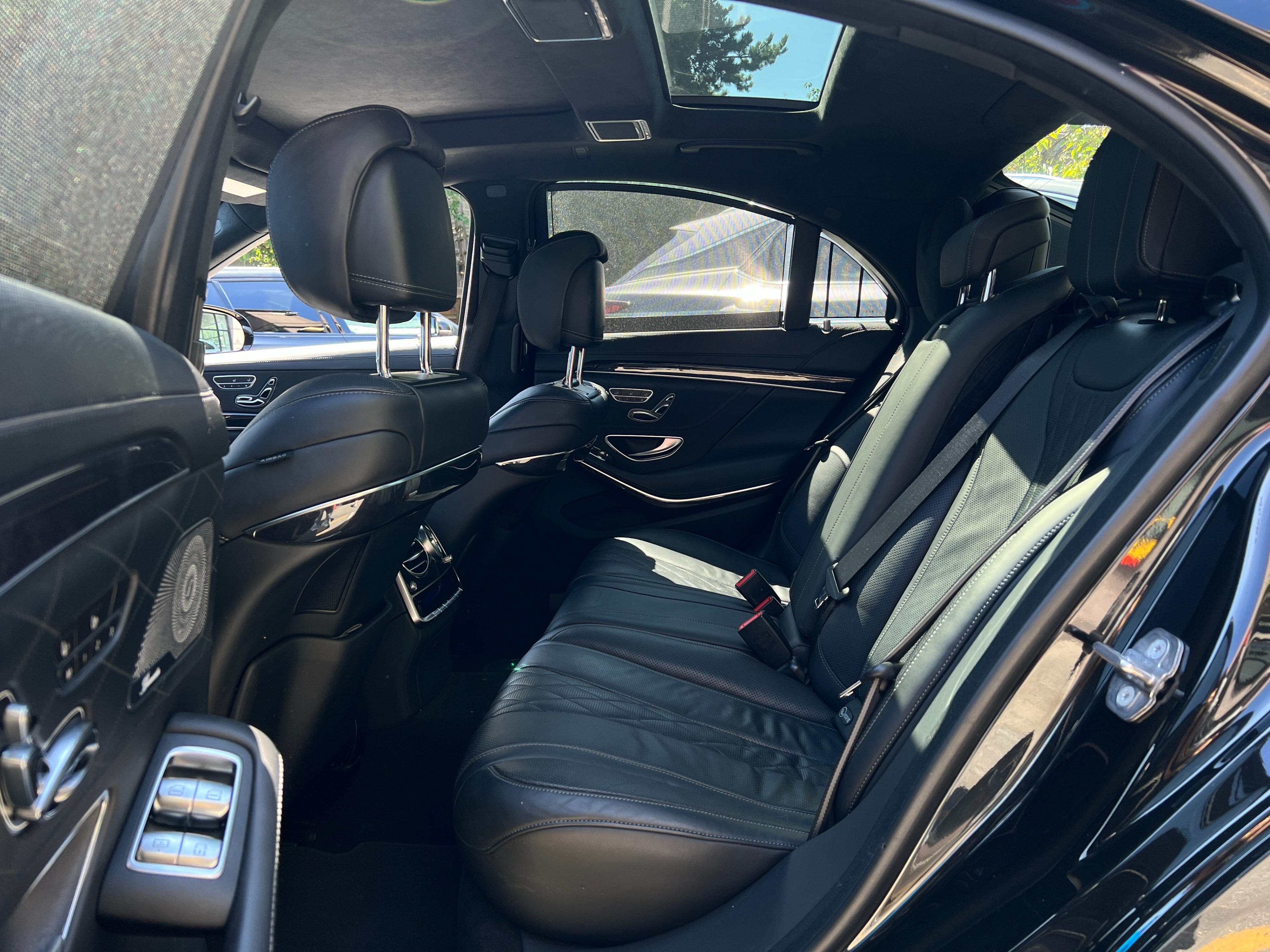 2020 Mercedes-Benz S560 - Image 17