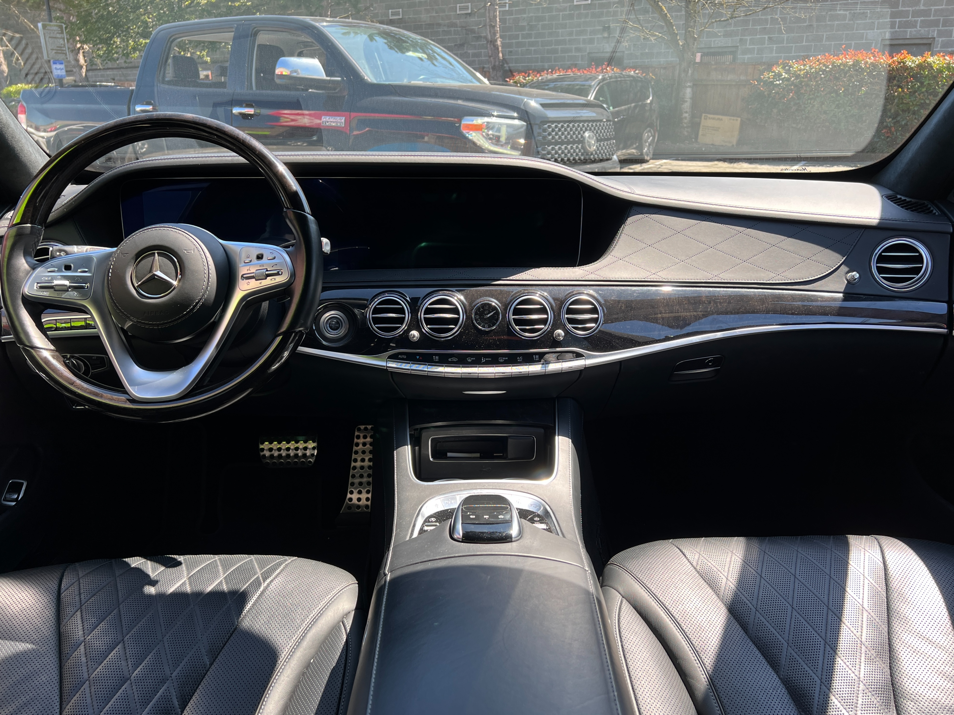 2020 Mercedes-Benz S560 - Image 12