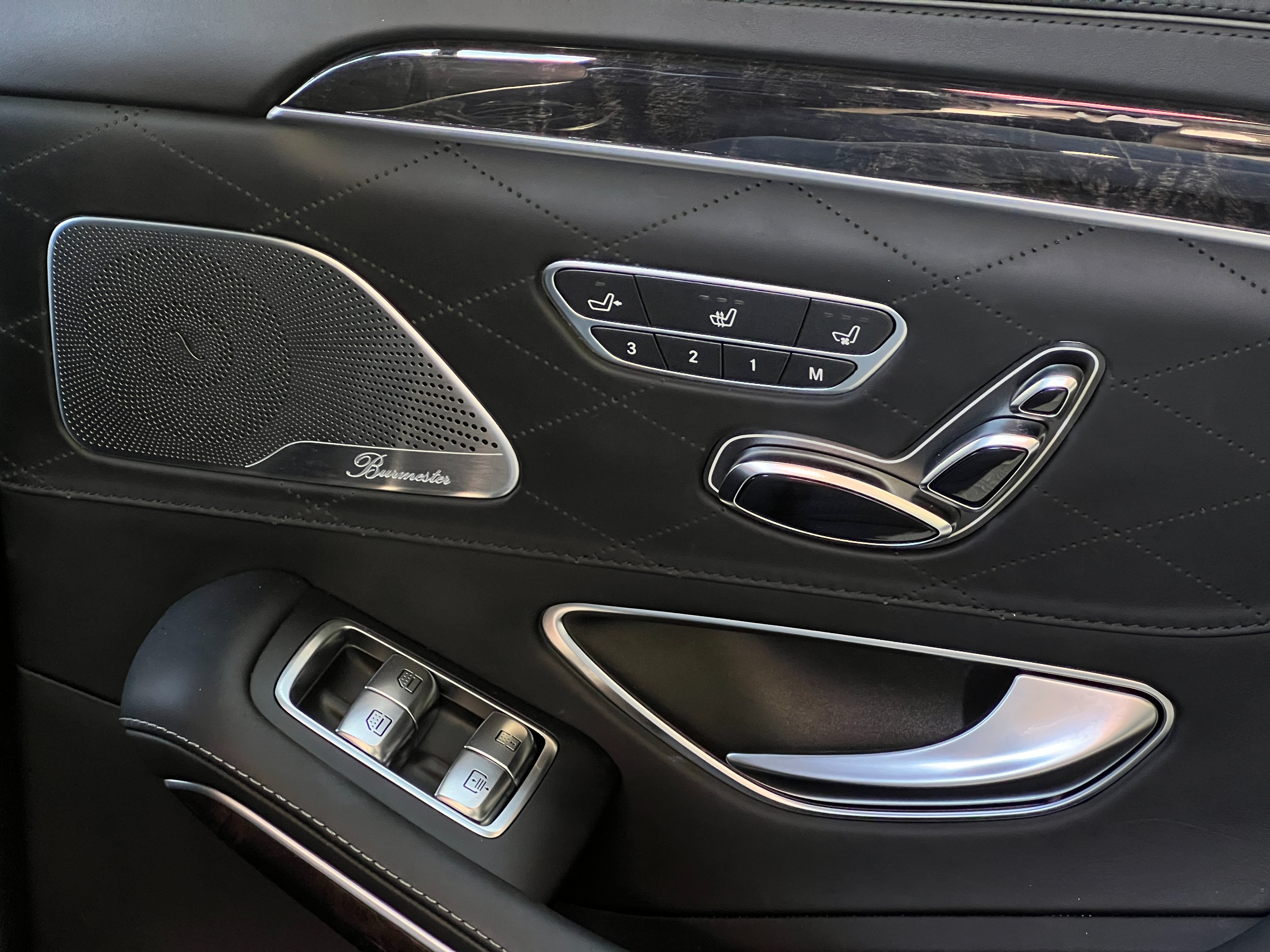 2020 Mercedes-Benz S560 - Image 15