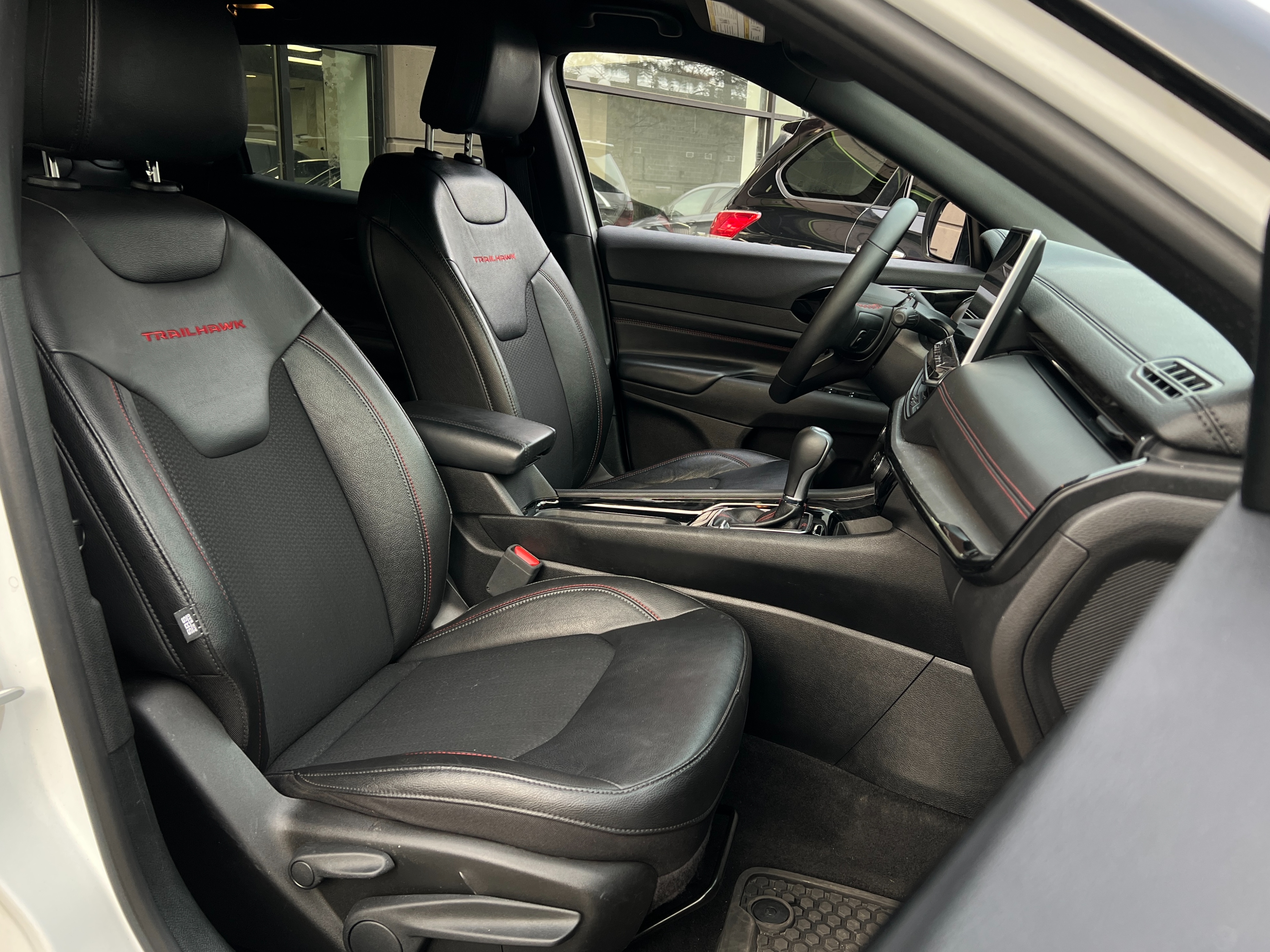 2024 Jeep Compass - Image 15