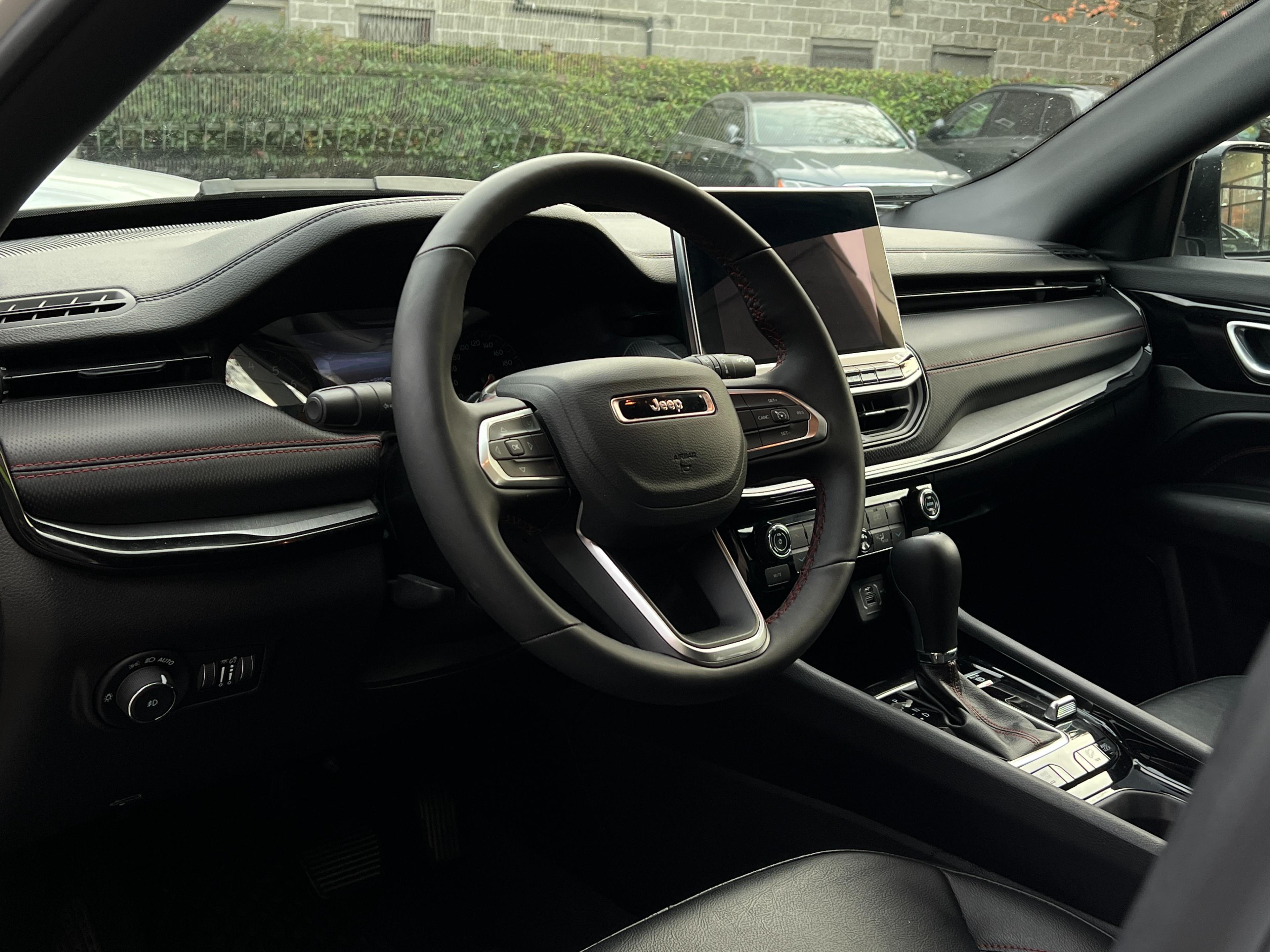 2024 Jeep Compass - Image 8