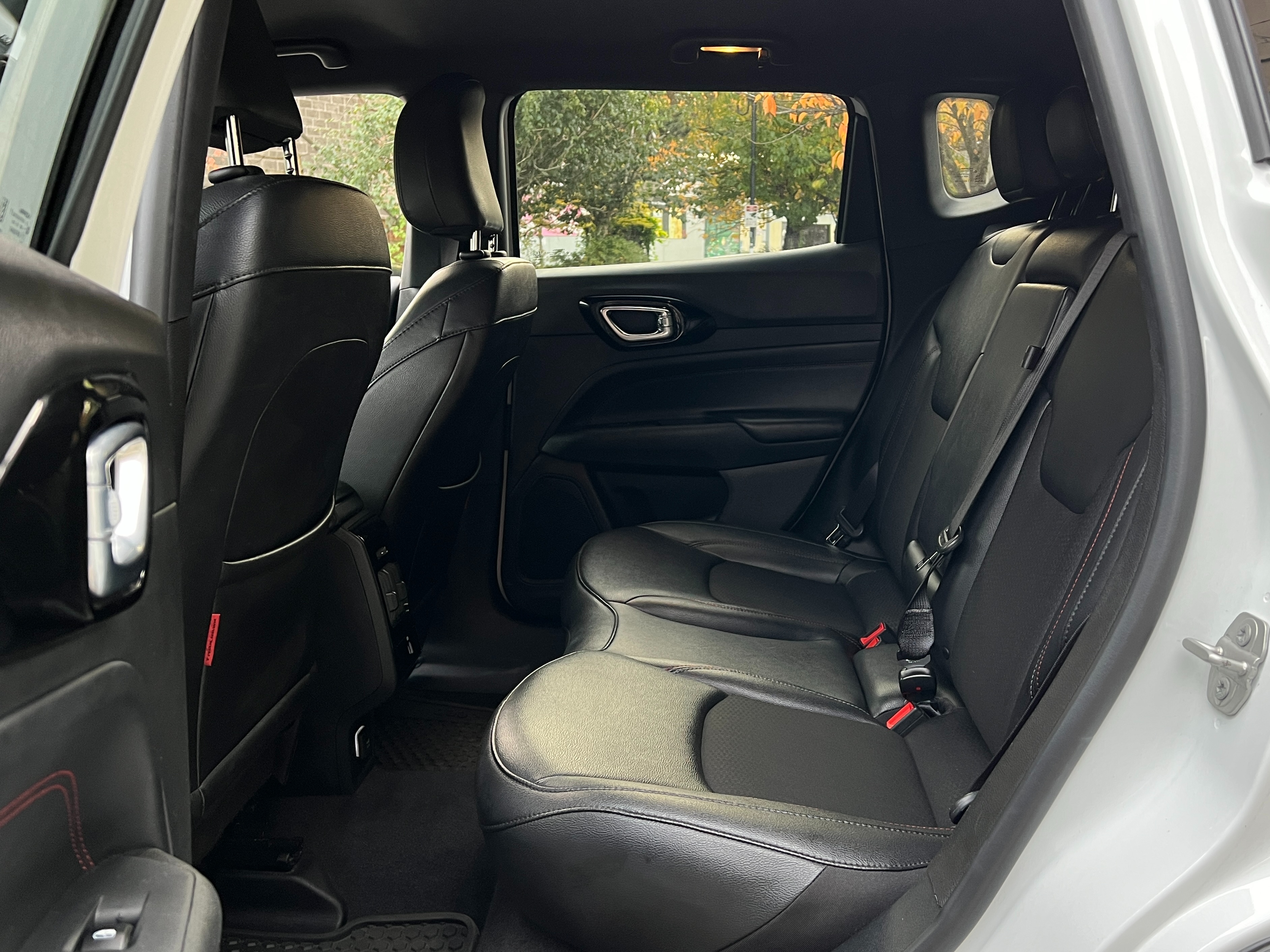 2024 Jeep Compass - Image 16