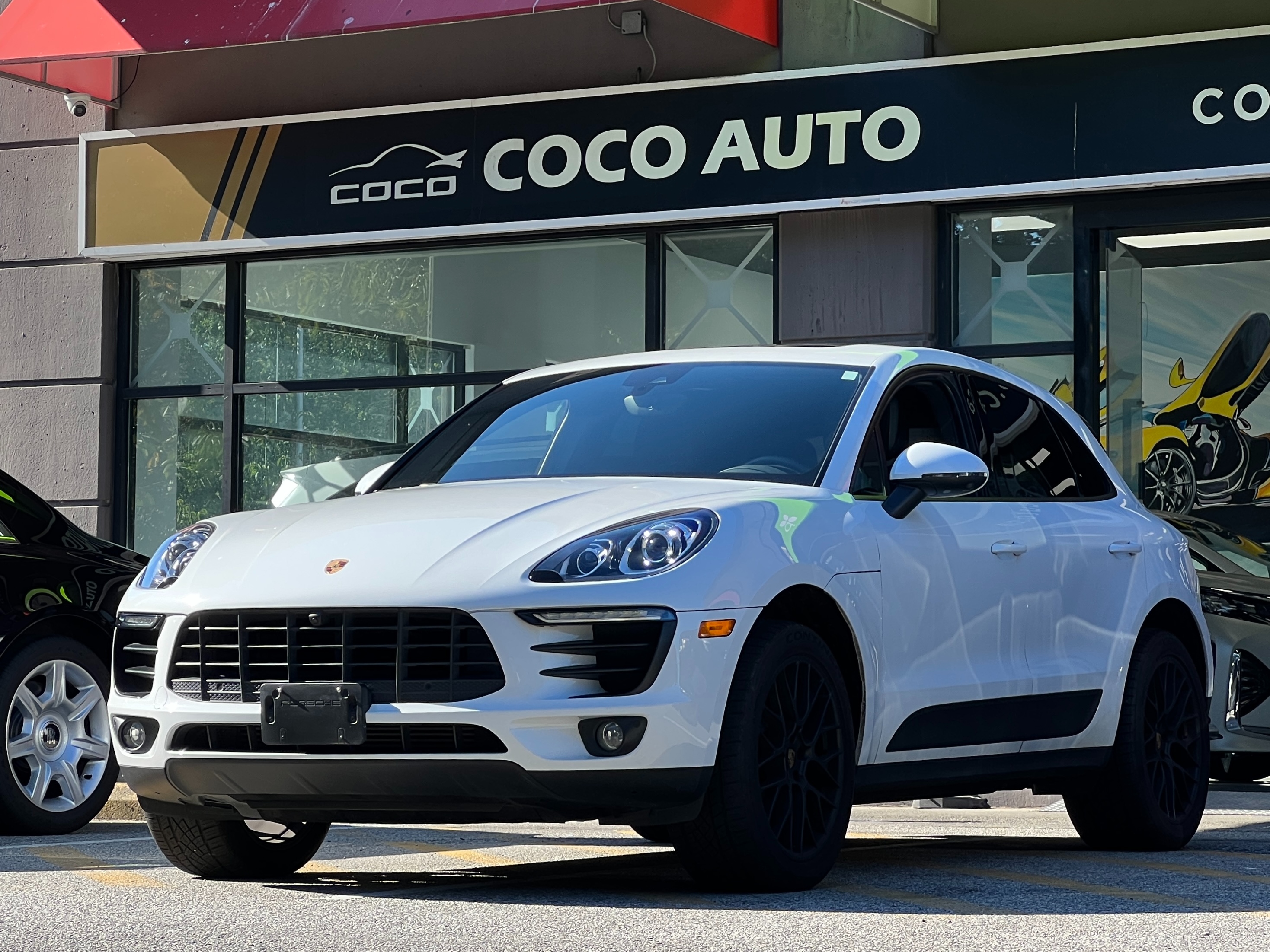 2017 Porsche Macan - Image 4