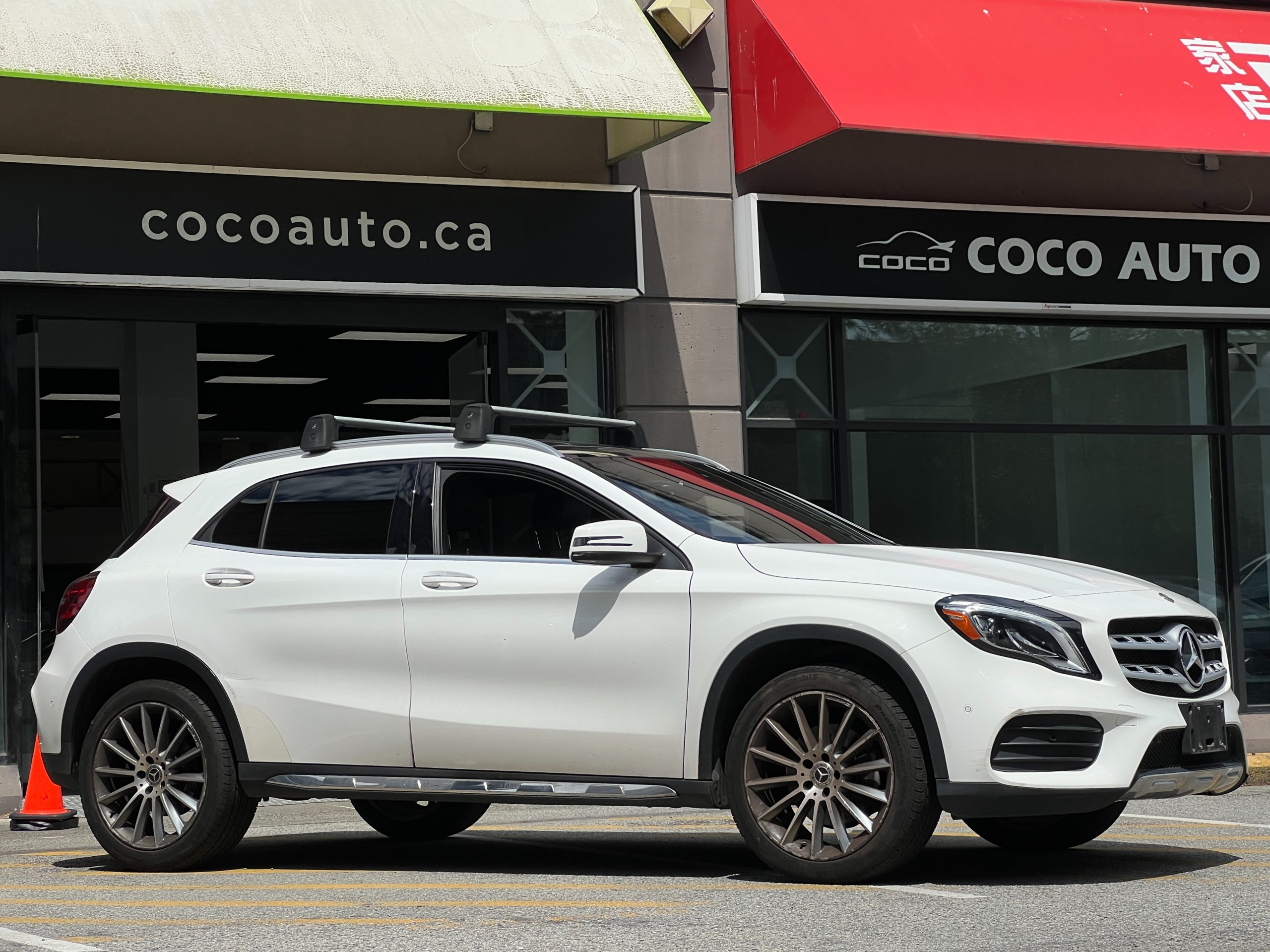 2018 Mercedes-Benz gla250 |BC Local - Image 2