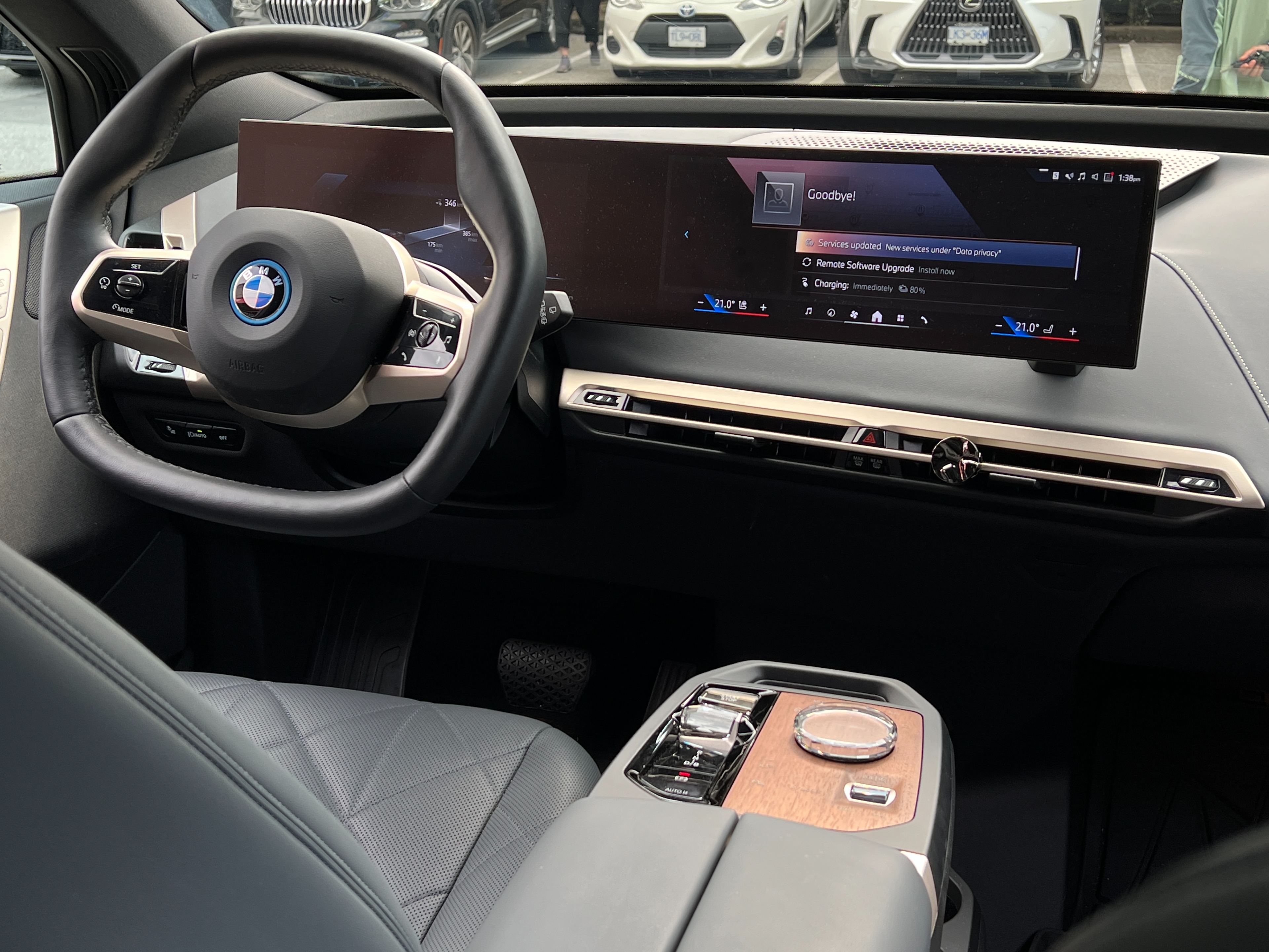 2024 BMW IX xdrive50 - Image 13