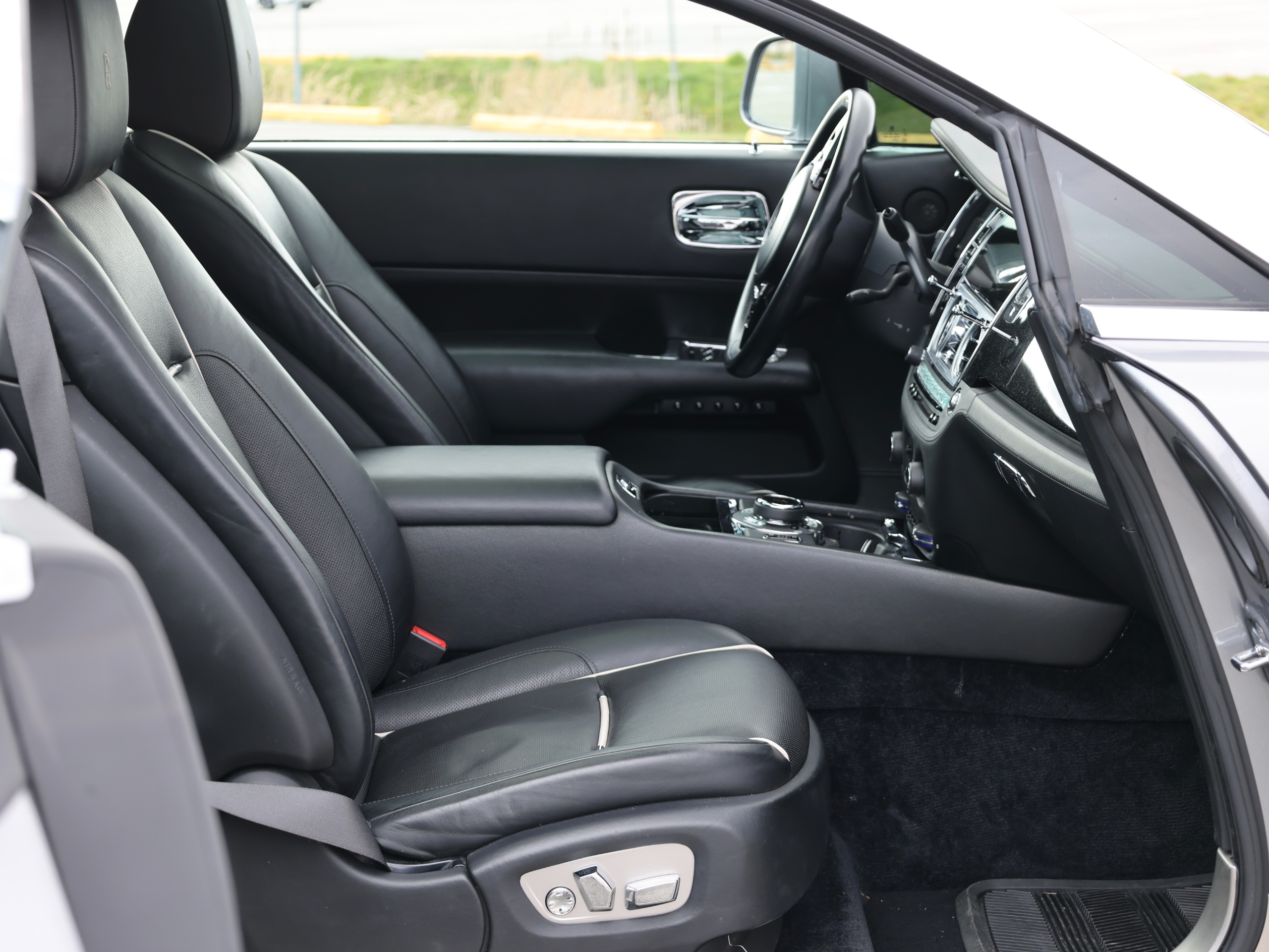 2014 Rolls-Royce Wraith - Image 10