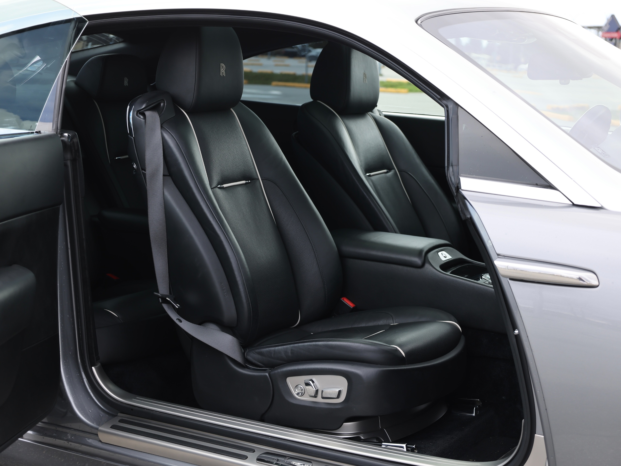 2014 Rolls-Royce Wraith - Image 11