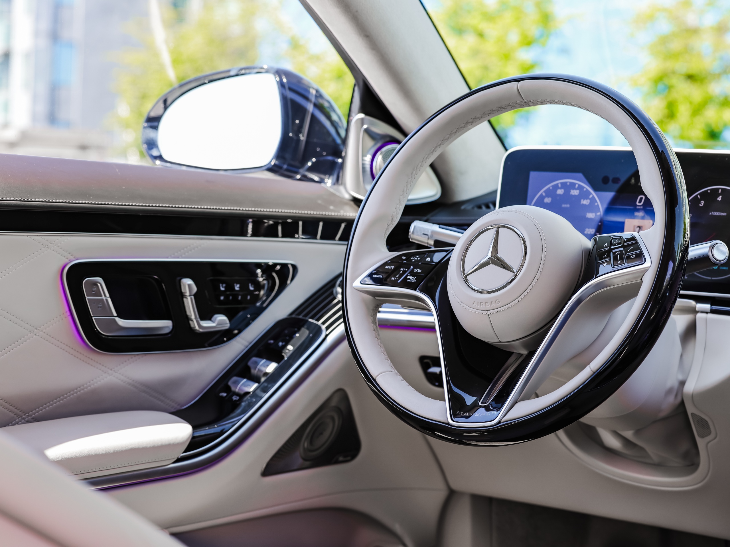 2022 Mercedes-Benz S580 - Image 14
