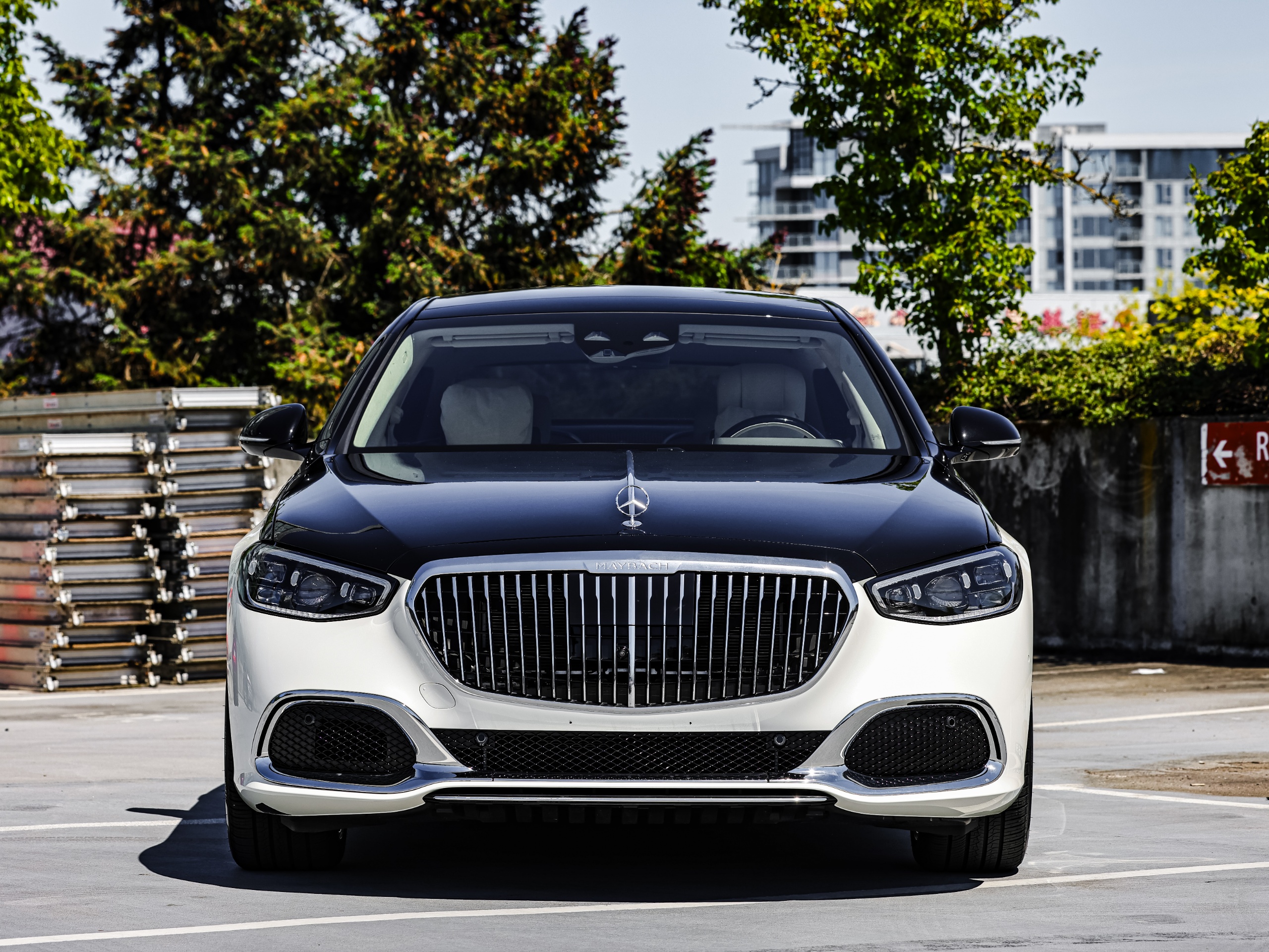 2022 Mercedes-Benz S580 - Image 2