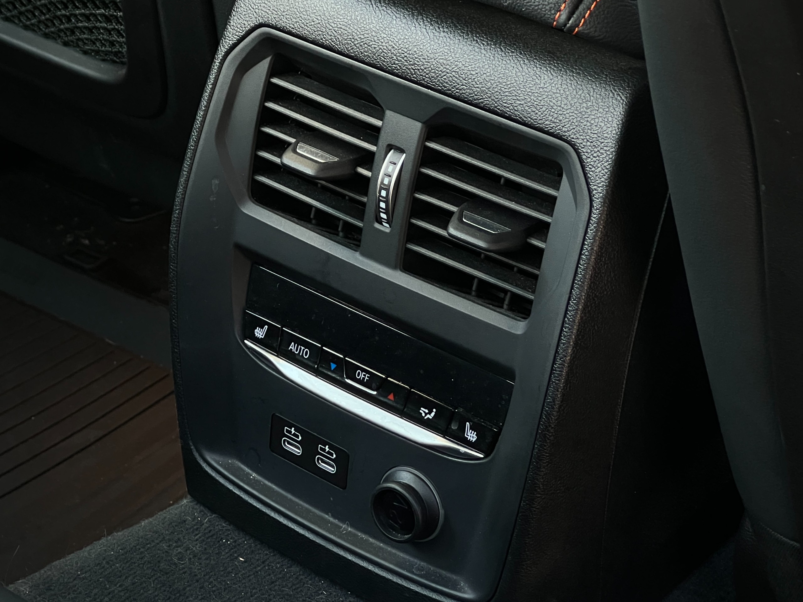 2020 BMW 330i xdrive | BC Local - Image 16