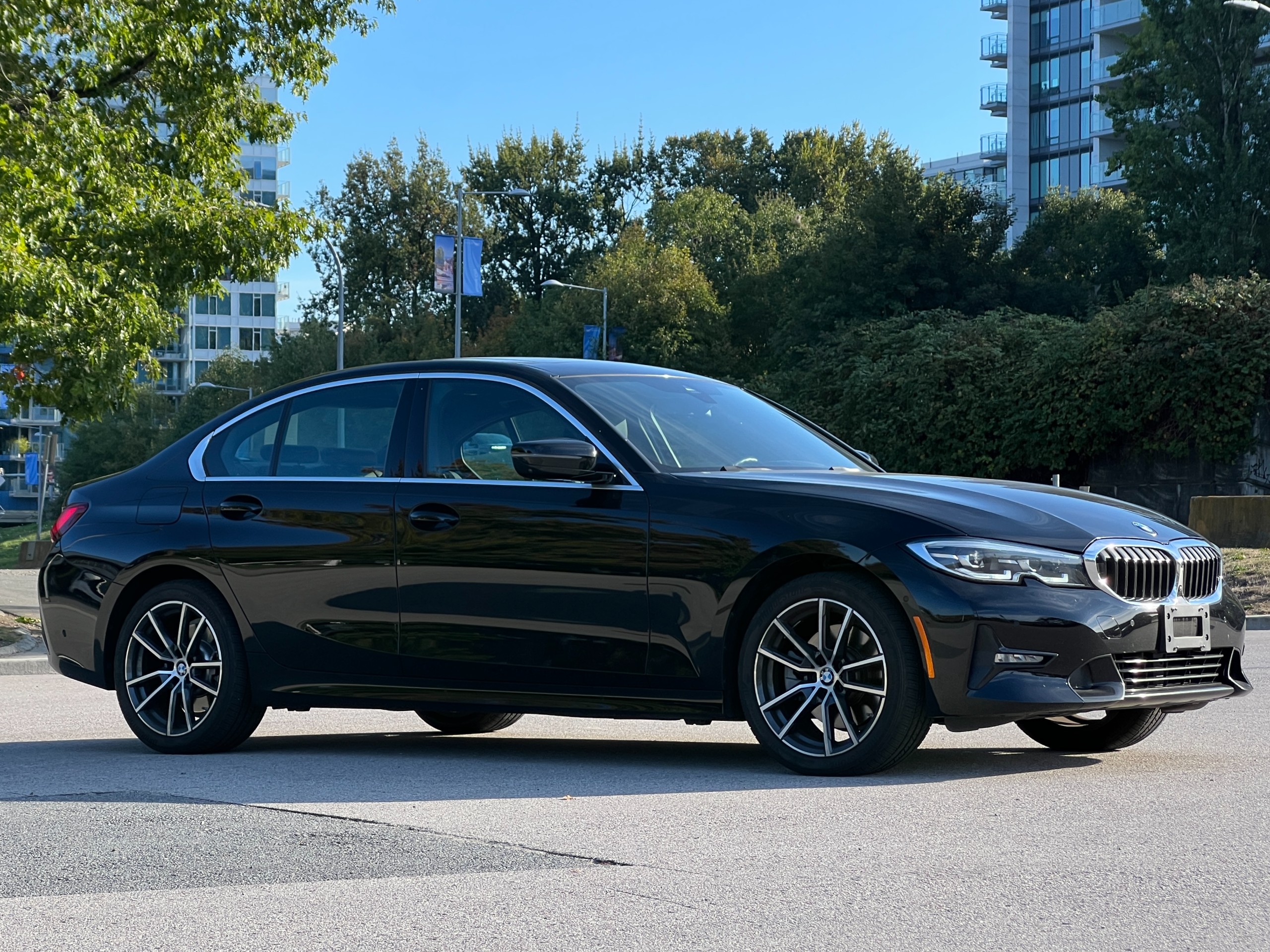 2020 BMW 330i xdrive | BC Local - Image 2