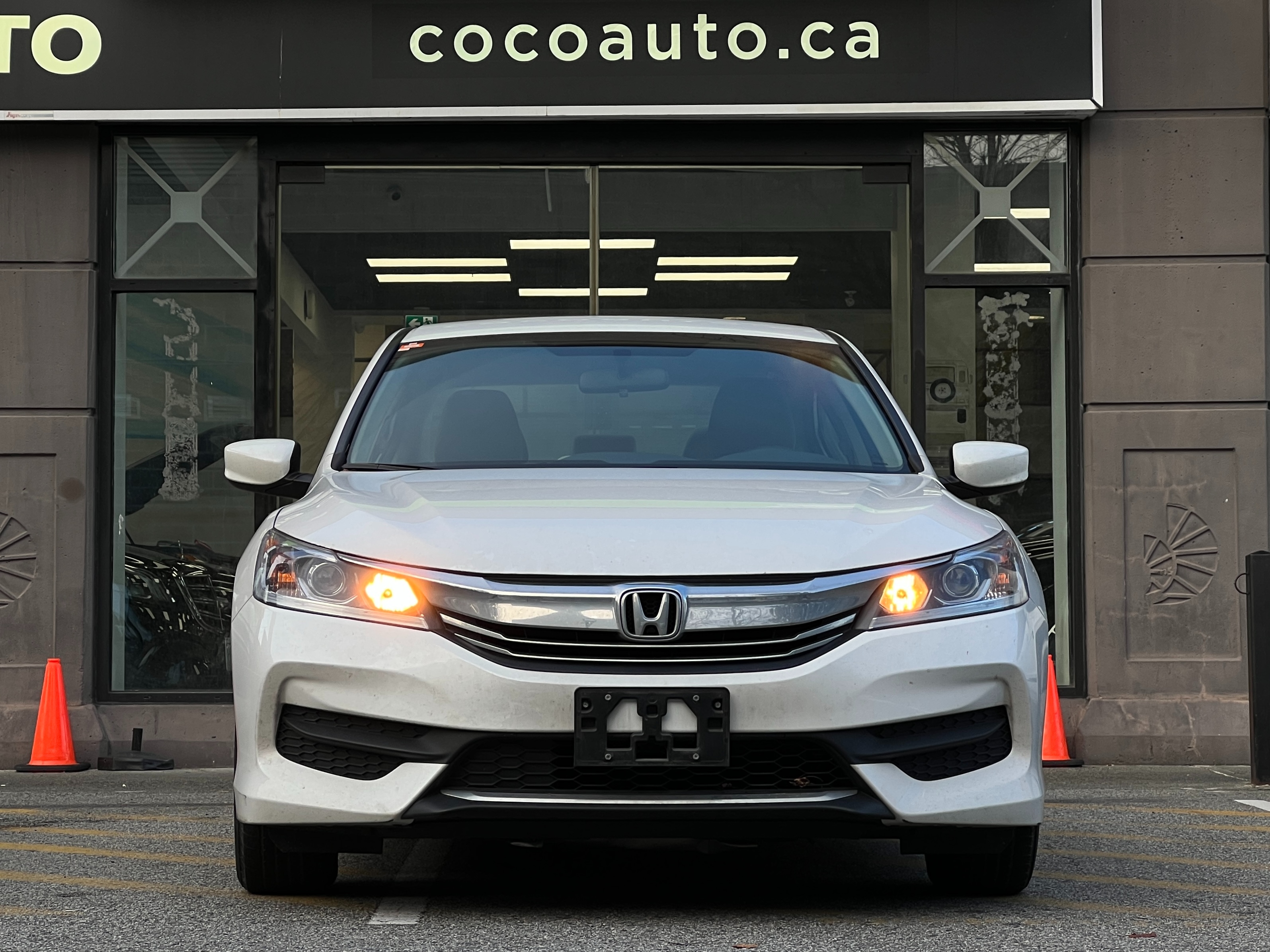 2016 Honda Accord | No accident - Image 3