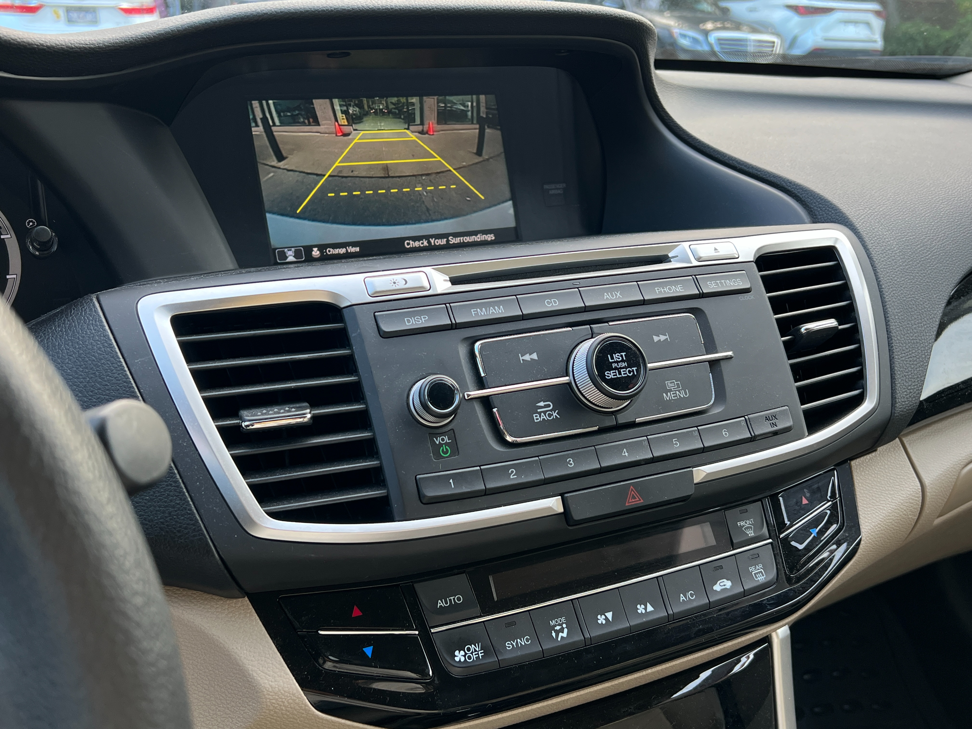 2016 Honda Accord | No accident - Image 9