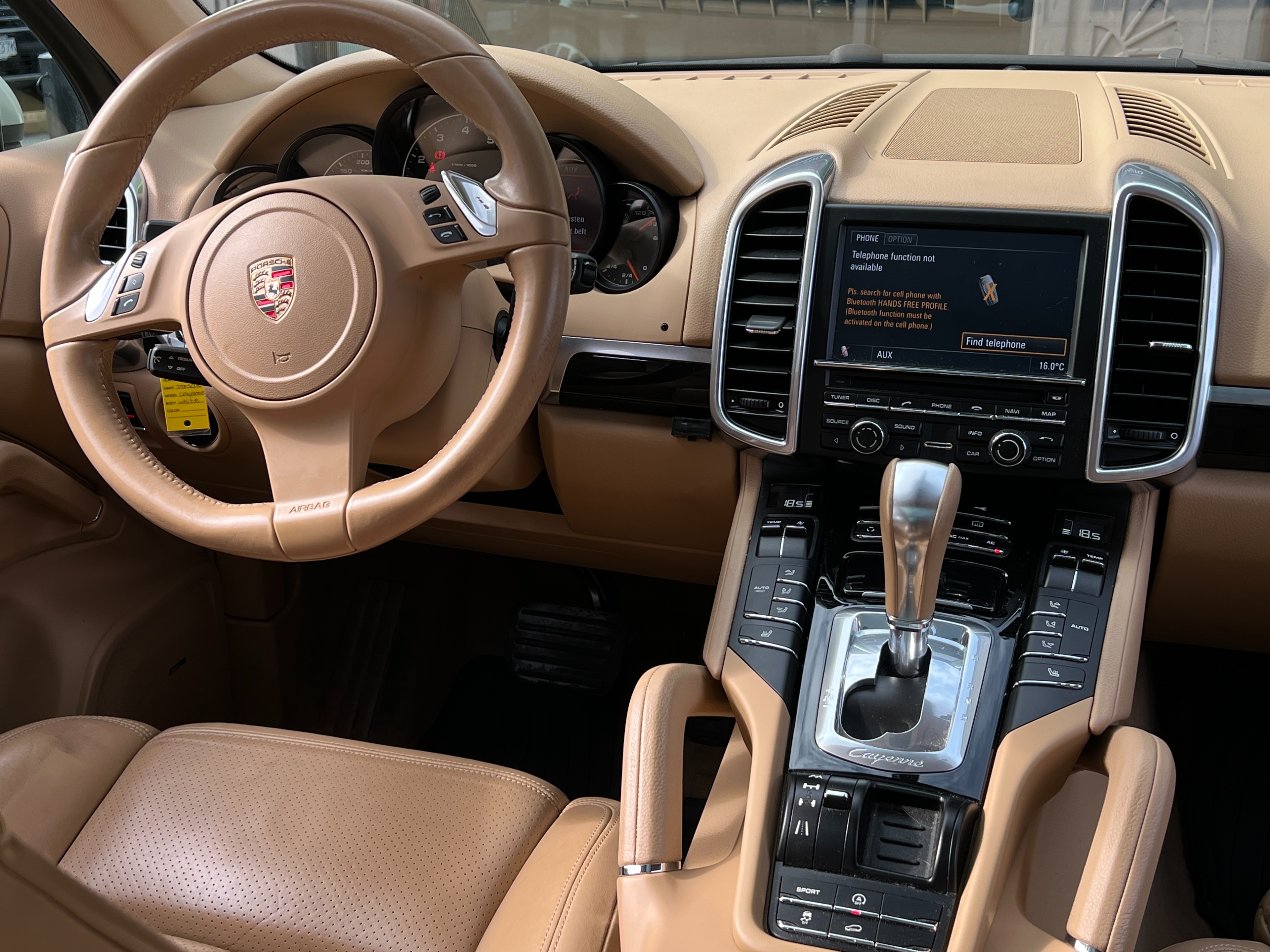 2011 Porsche Cayenne - Image 14