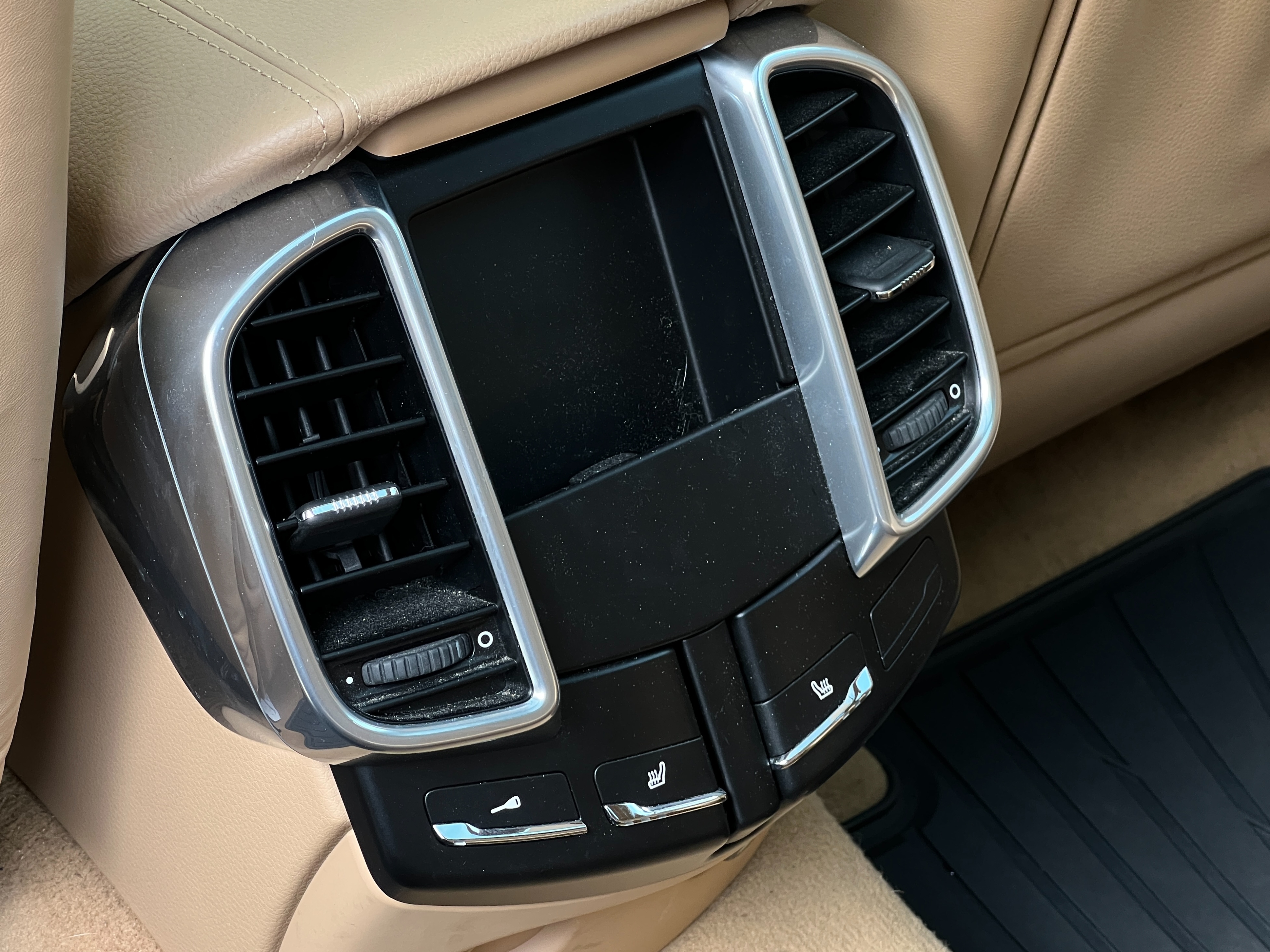 2011 Porsche Cayenne - Image 17