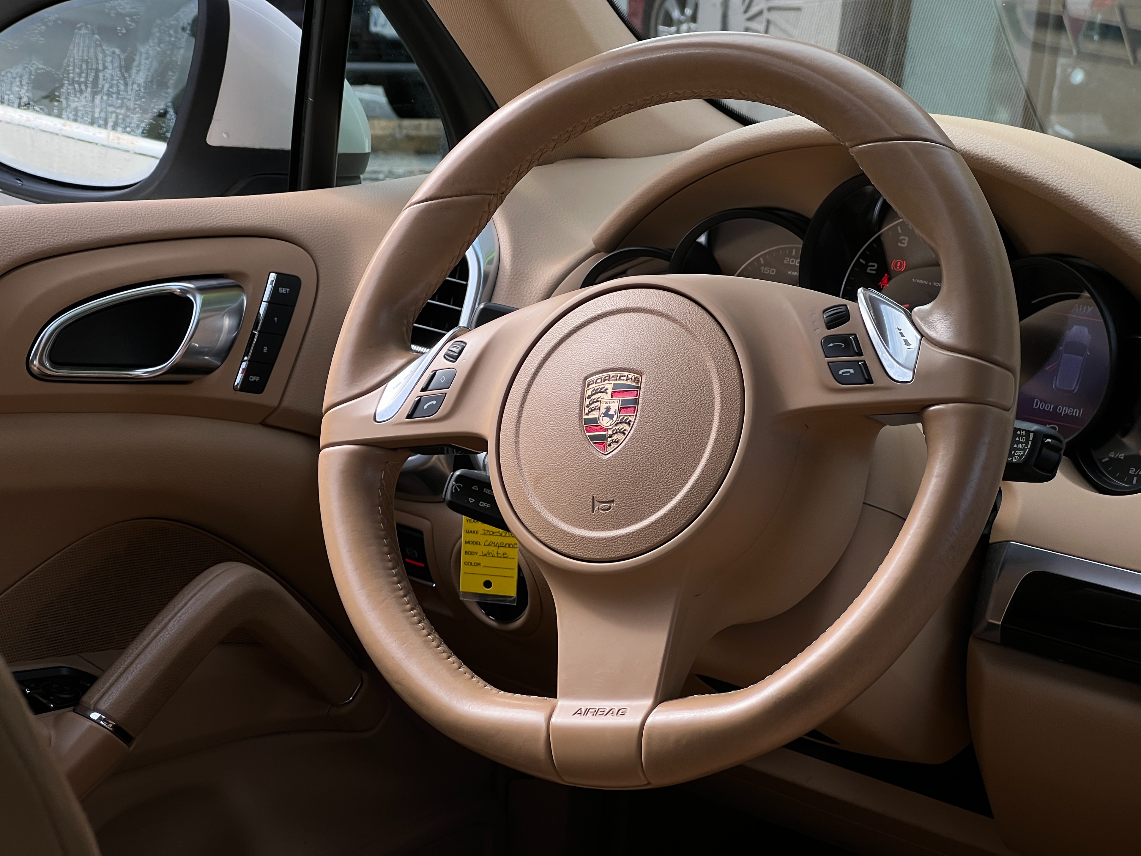 2011 Porsche Cayenne - Image 13