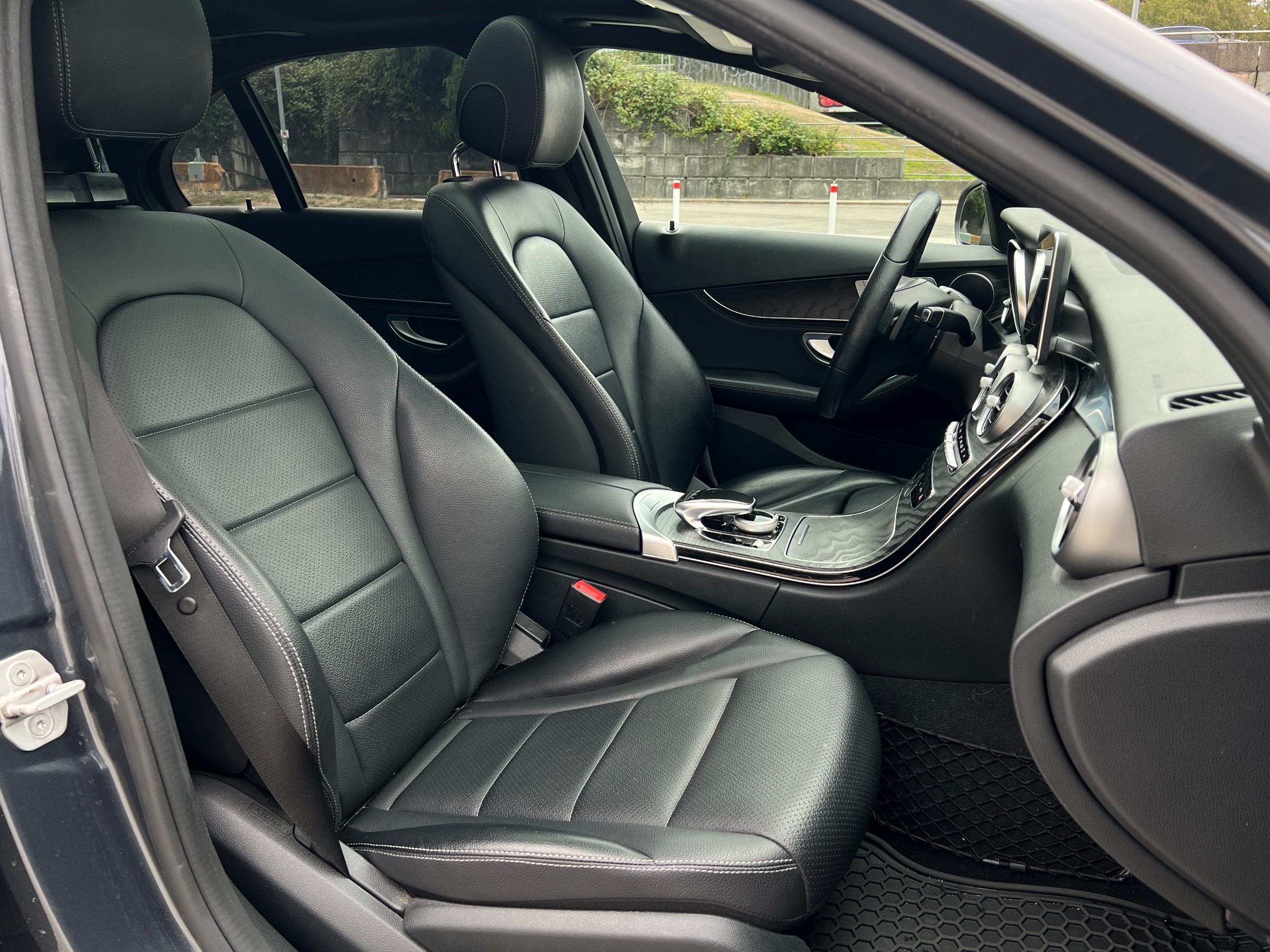 2015 Mercedes-Benz C300 | BC Local - Image 9