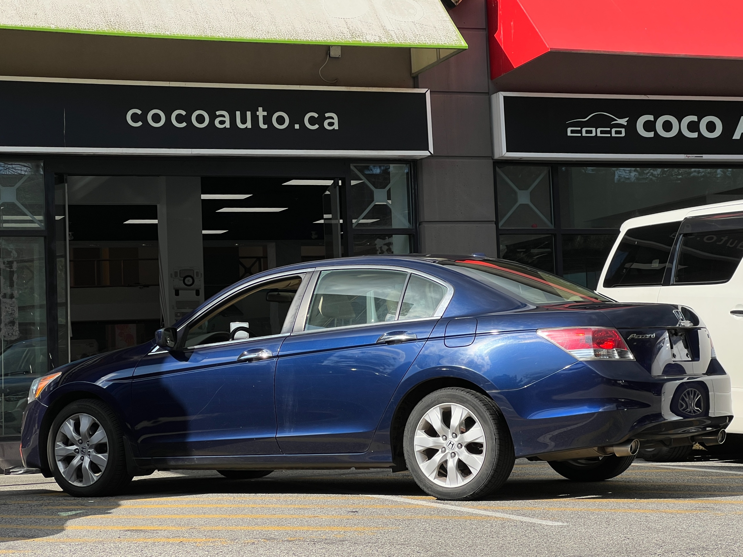 2009 Honda Accord - Image 5