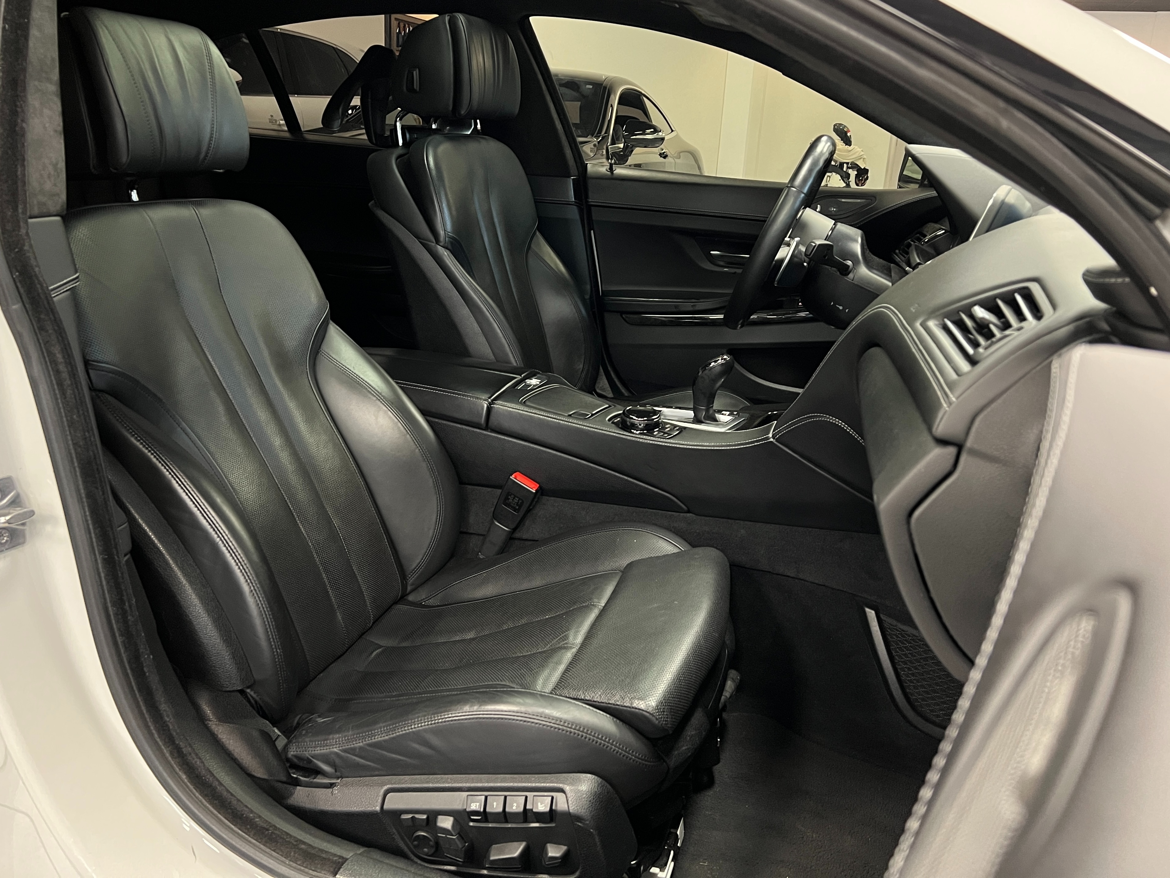 2016 BMW 650 XI GRAN COUPE - Image 13