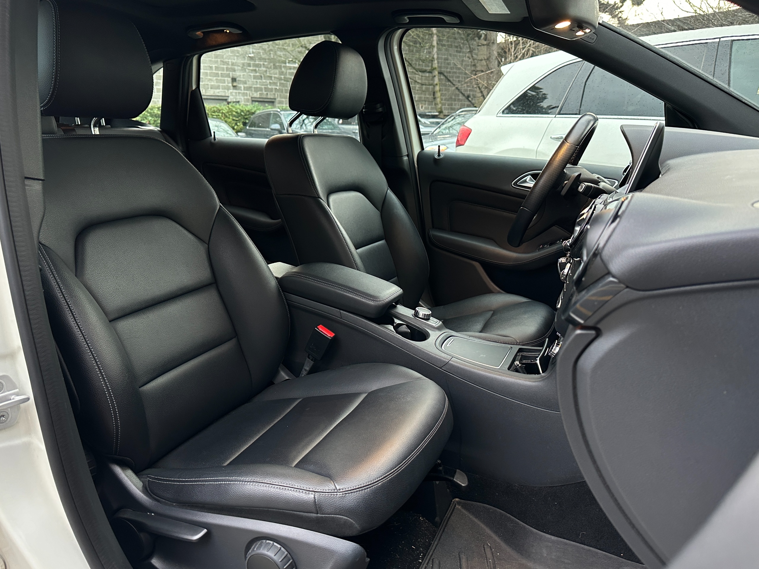 2015 Mercedes-Benz B250 - Image 8