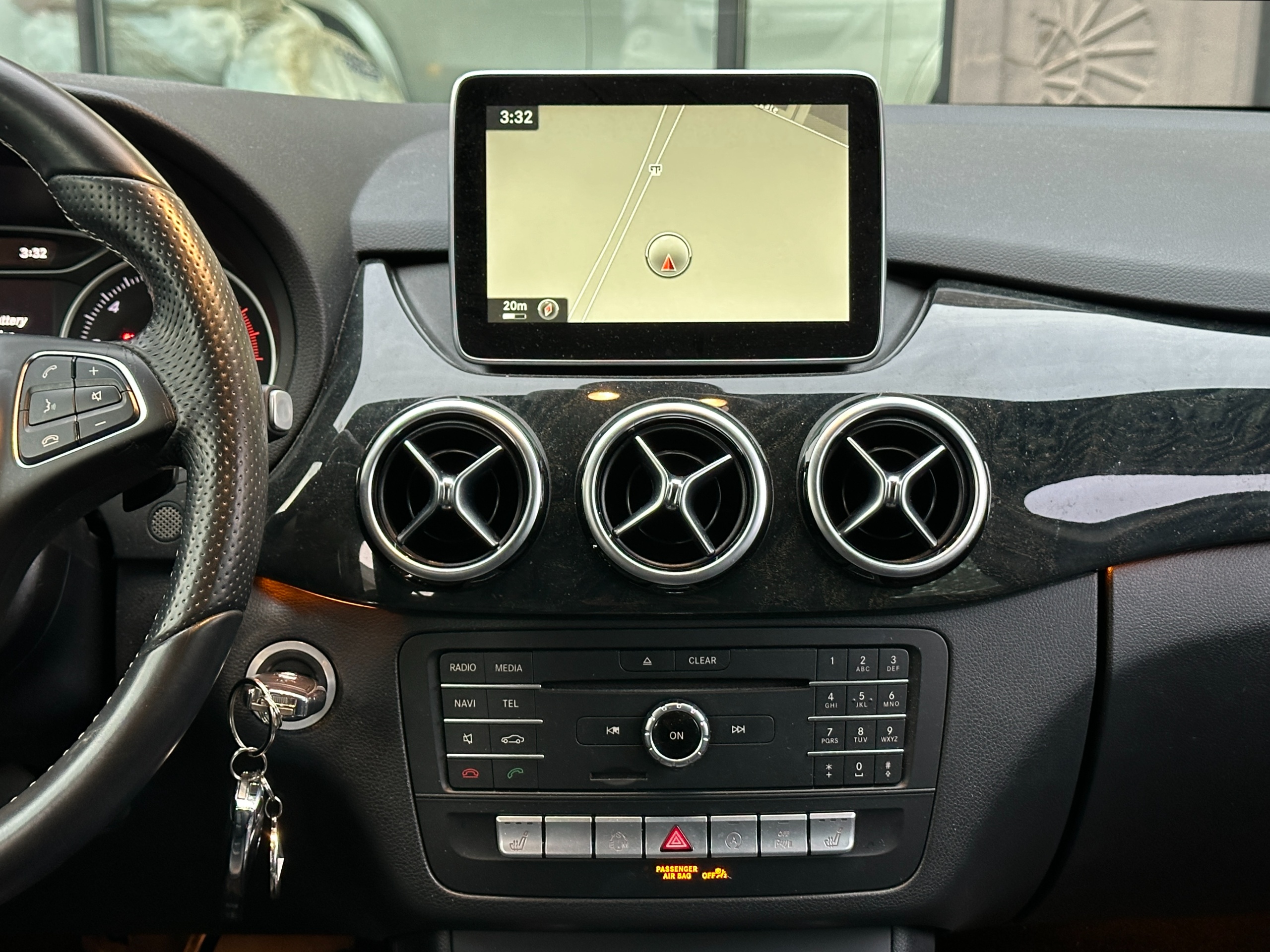 2015 Mercedes-Benz B250 - Image 11