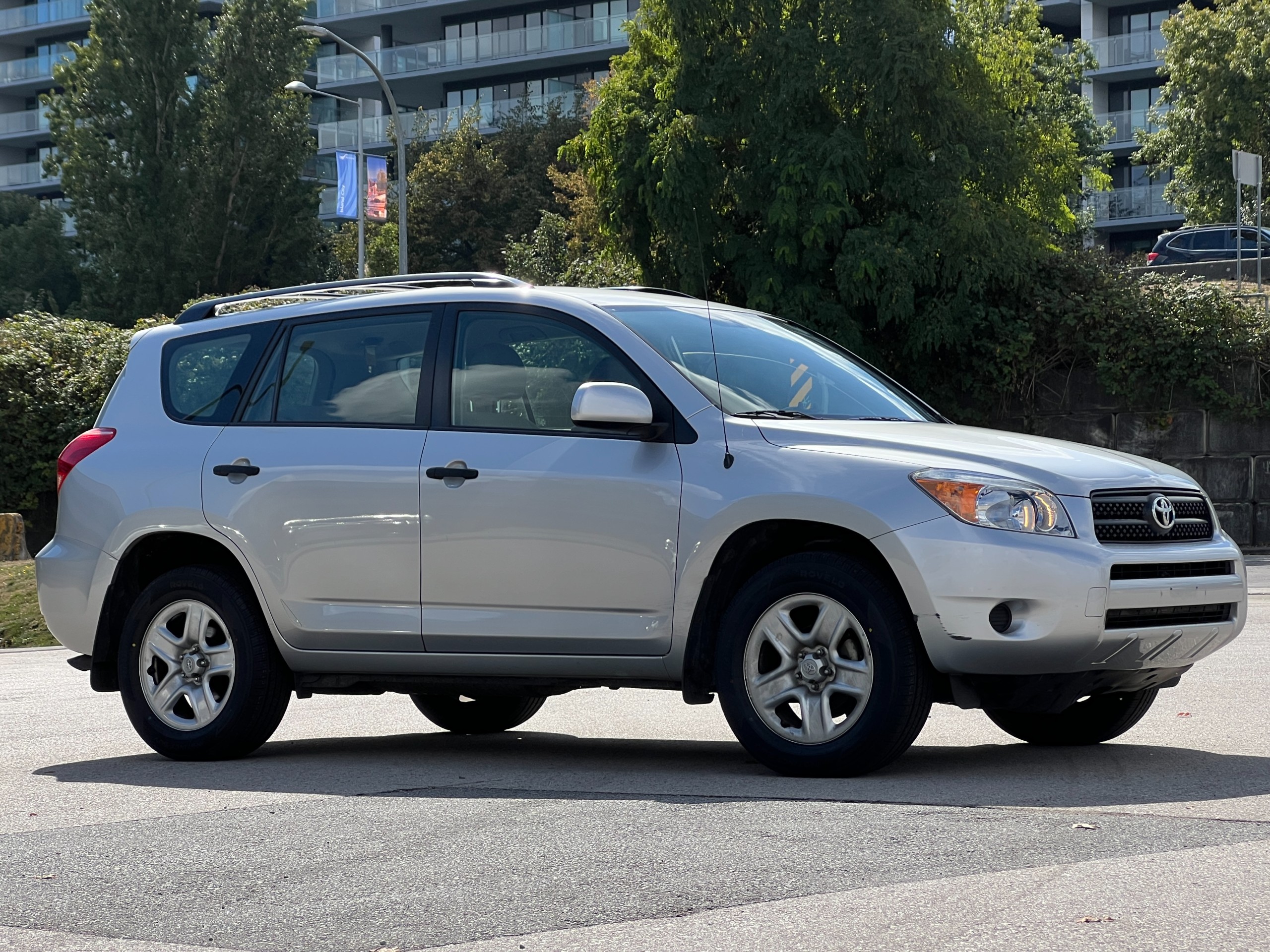 2008 Toyota Rav4 | BC Local | One owner - Image 2