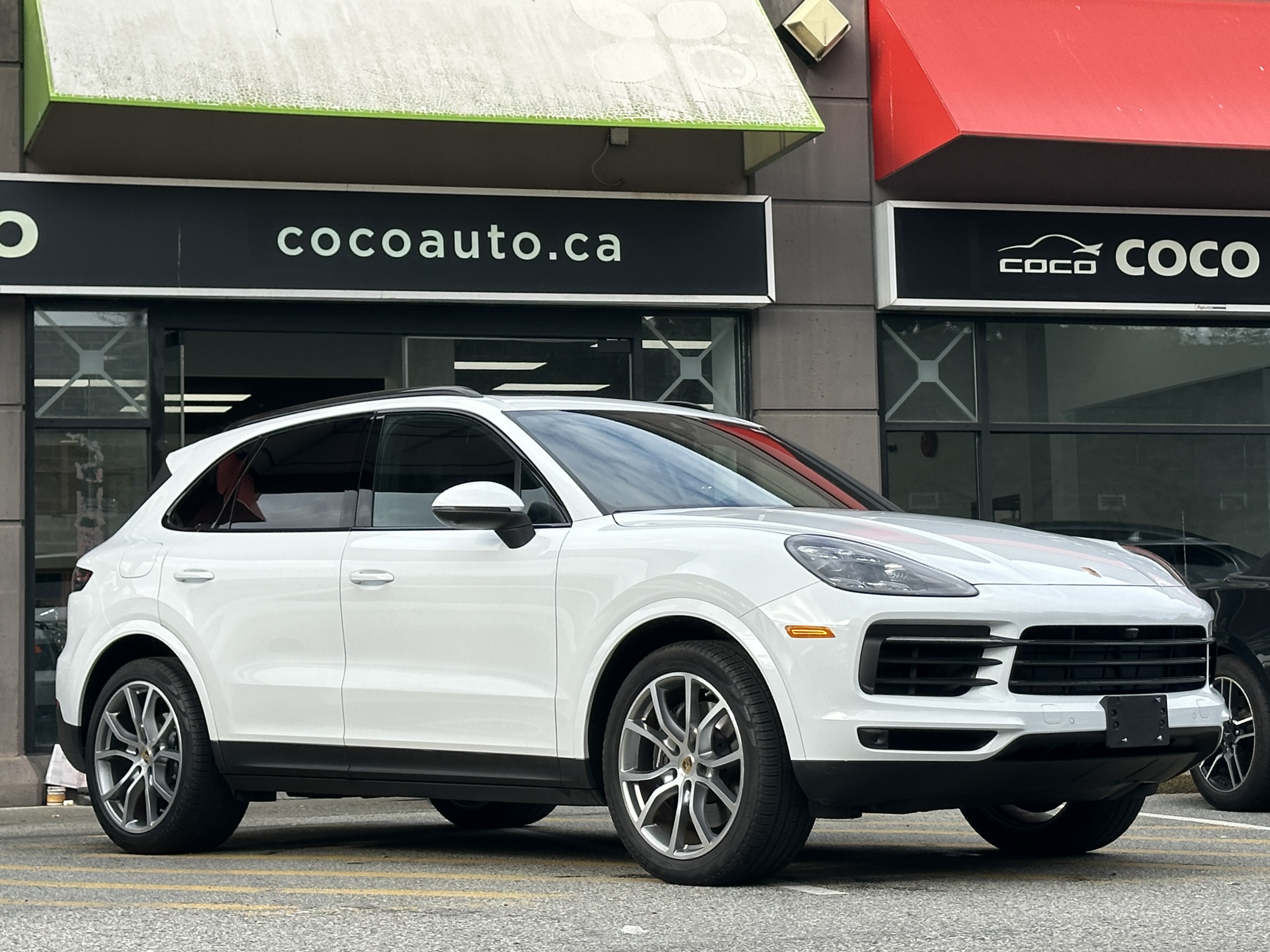 2021 Porsche Cayenne - Image 3