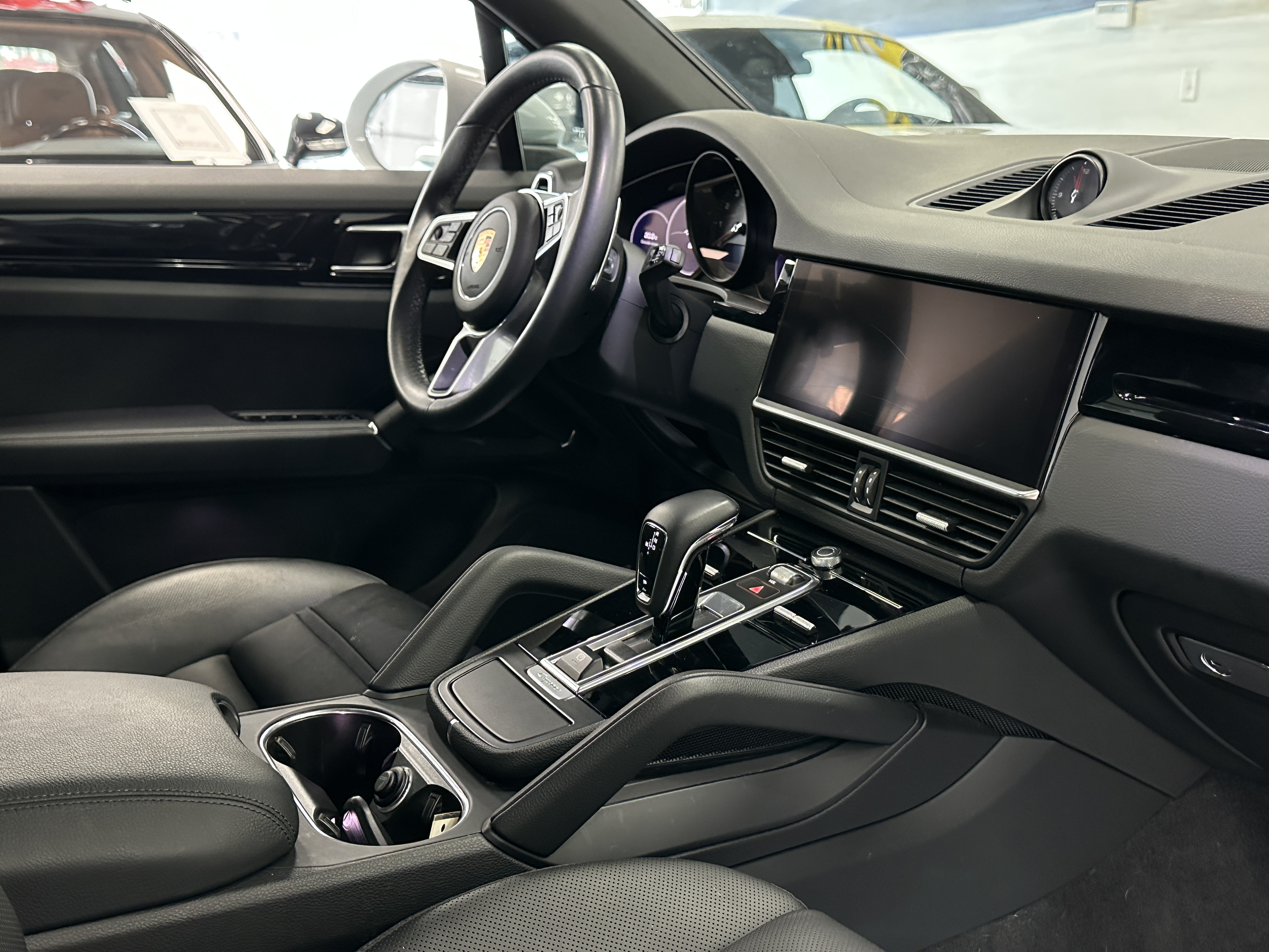 2021 Porsche Cayenne - Image 8